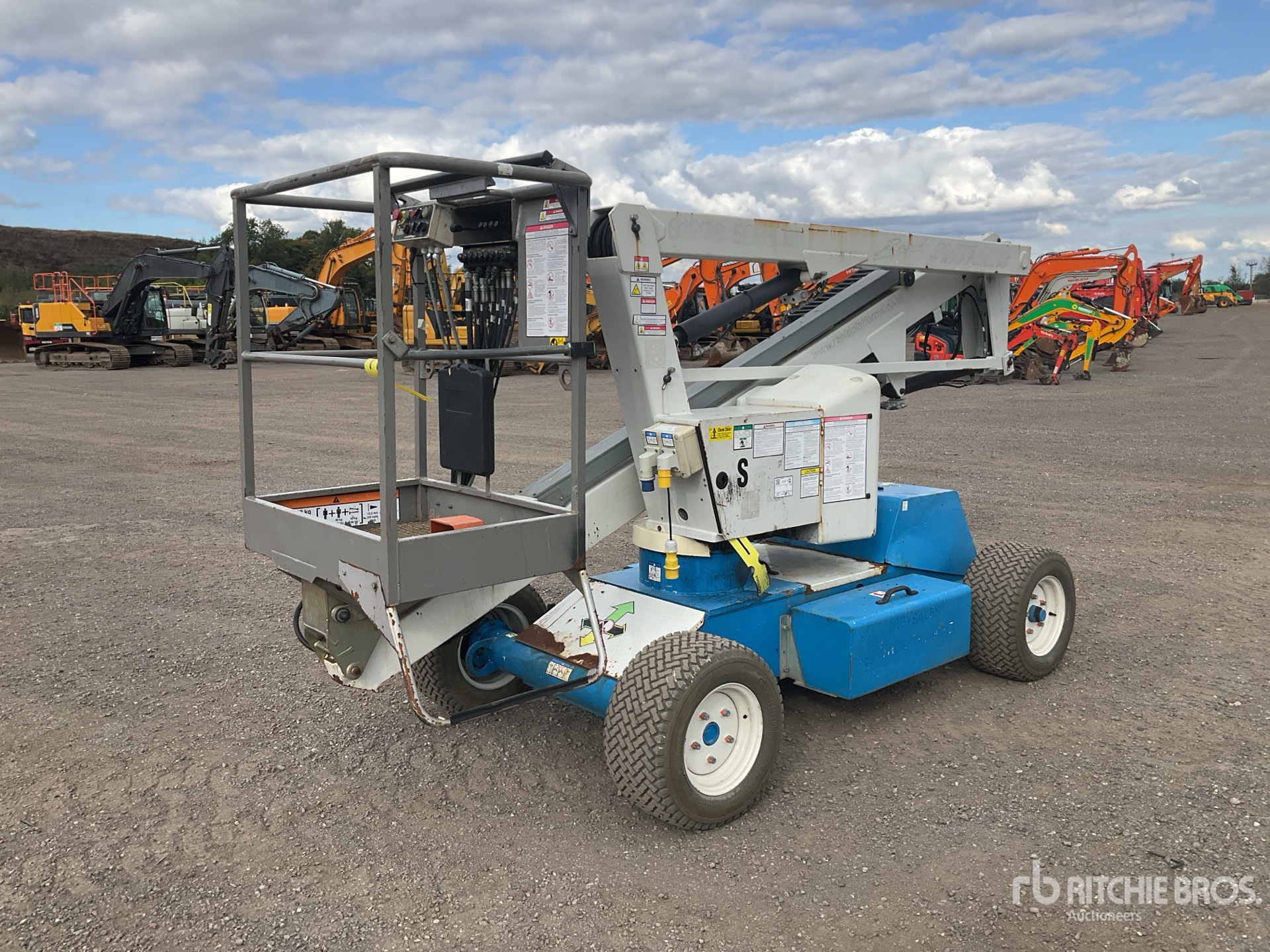 2014 Niftylift HR12NDE