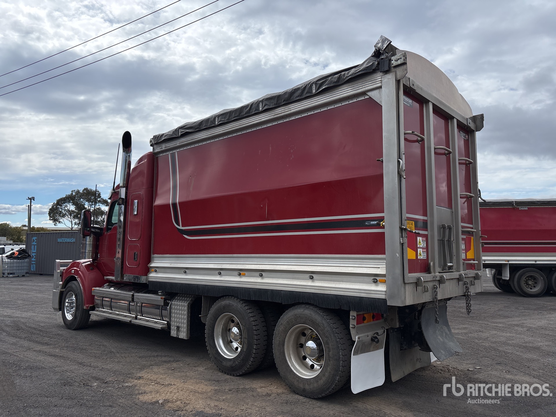 2017 Kenworth T610SAR