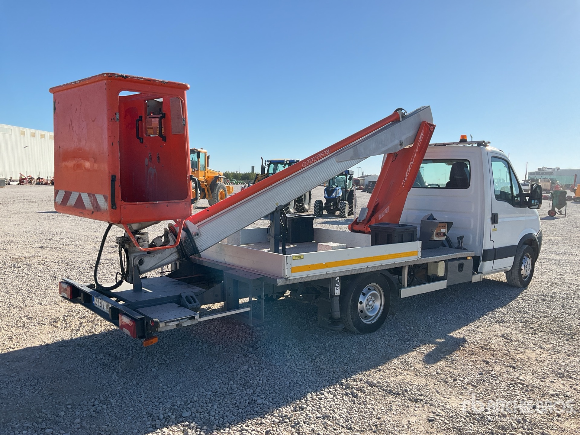 2011 Iveco MULTITEL 160ALU