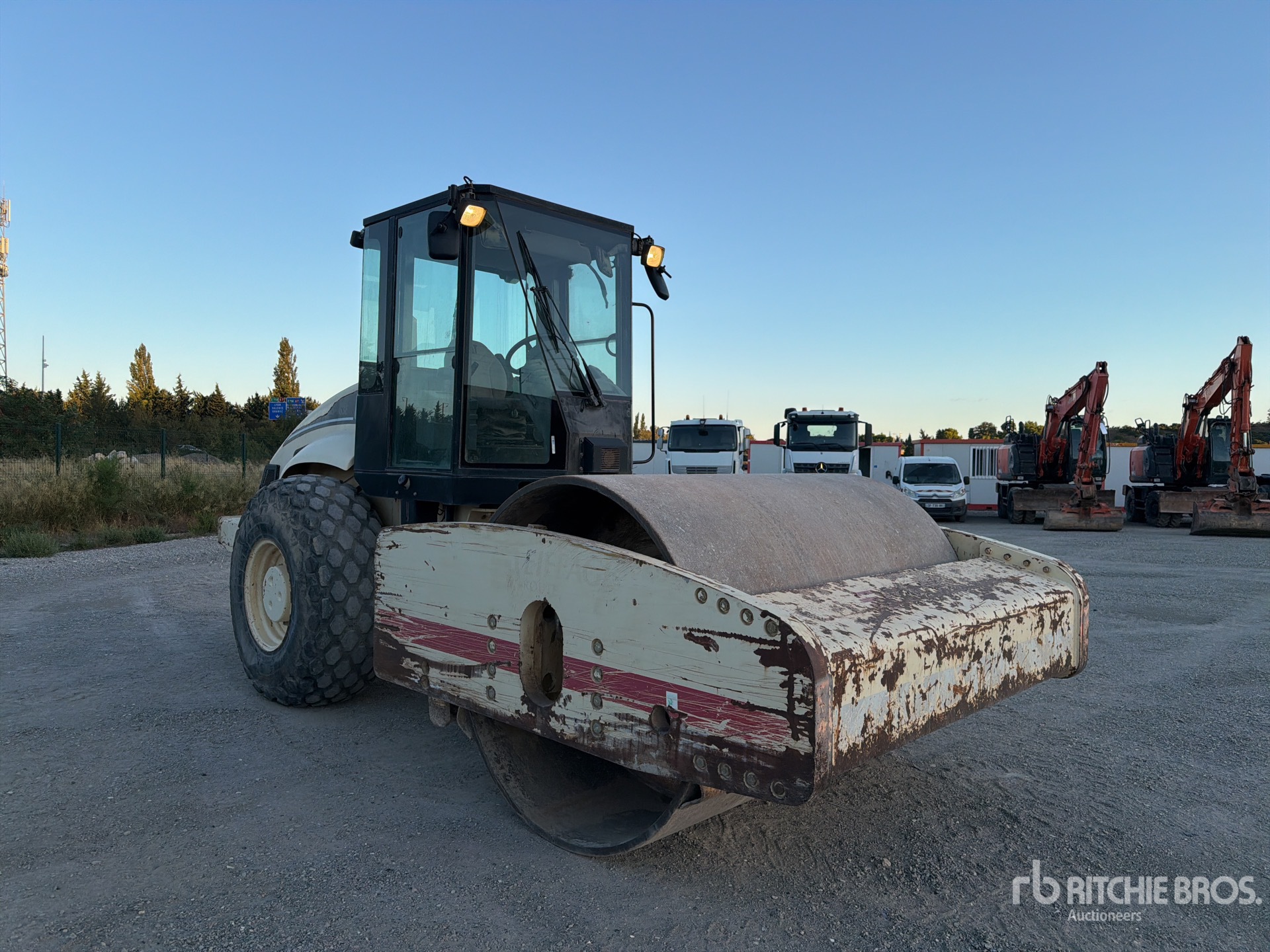 2006 Caterpillar CS-663E