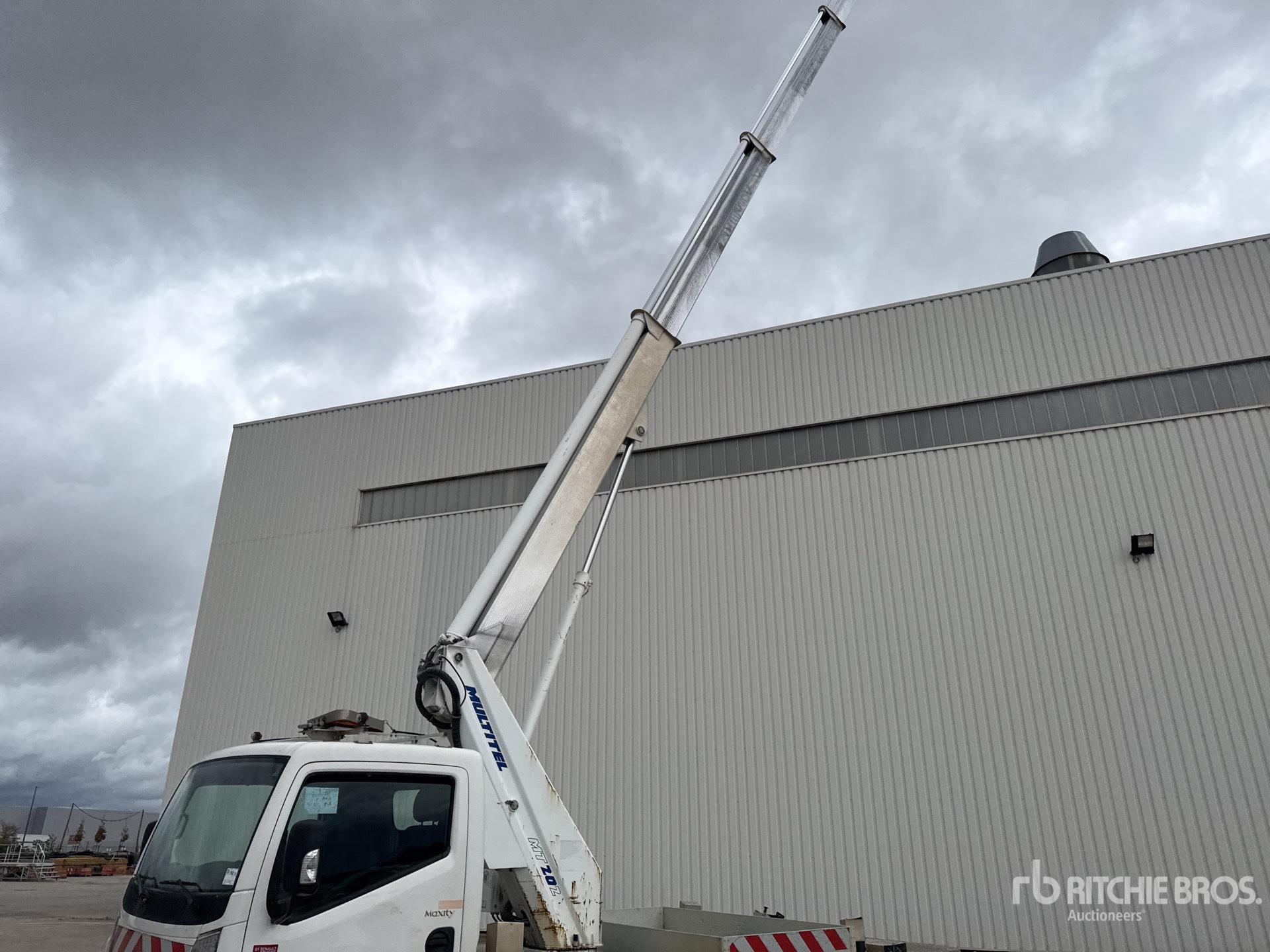 2016 Renault MAXITY 120 DXI