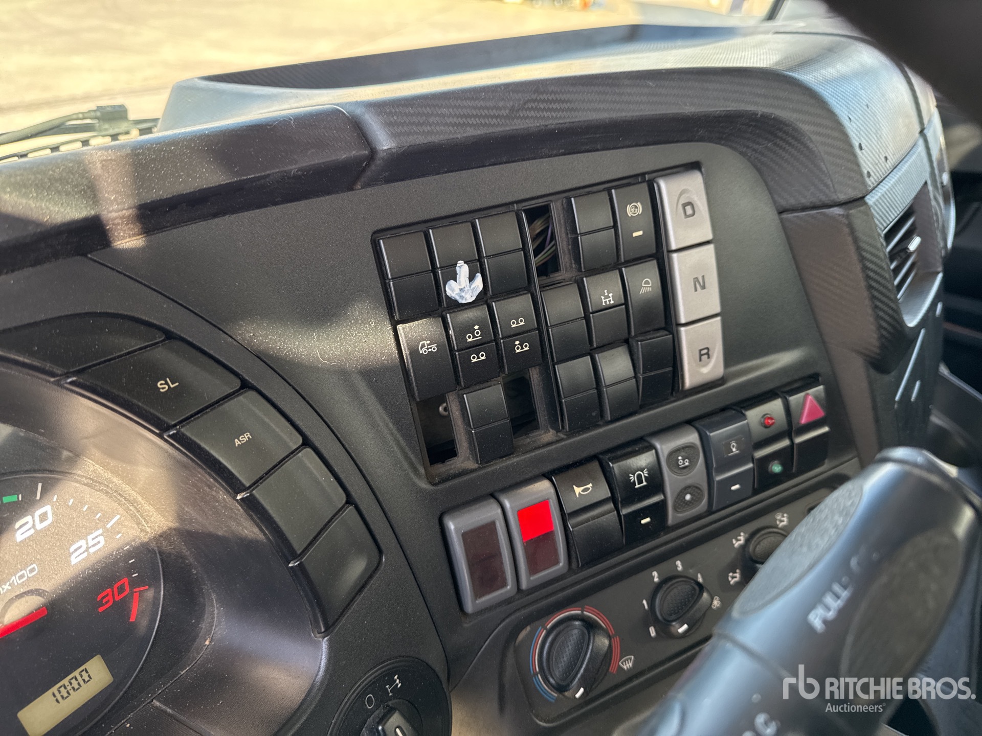 2013 Iveco STRALIS 360 EEV