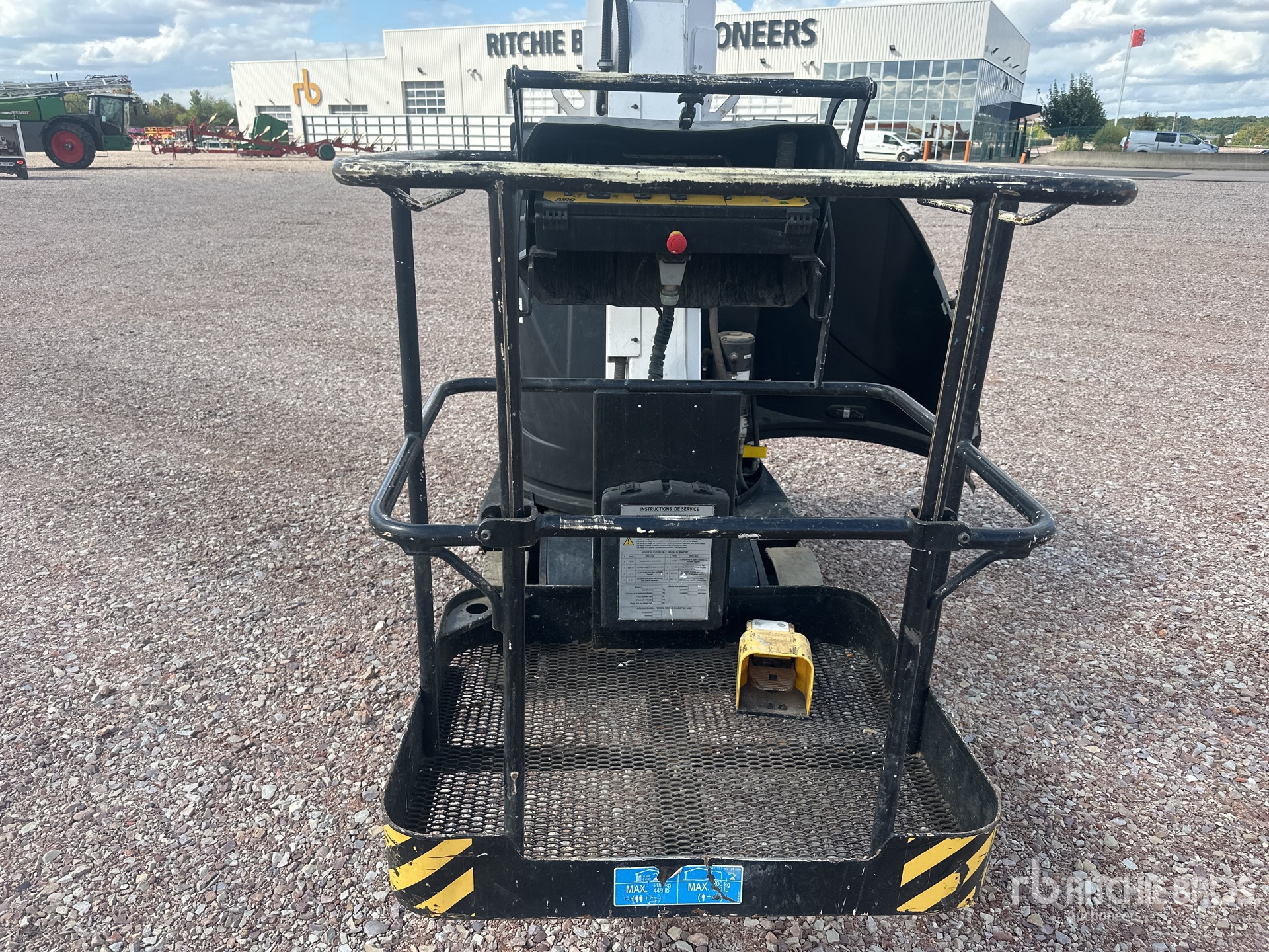 2015 Airo V8 E