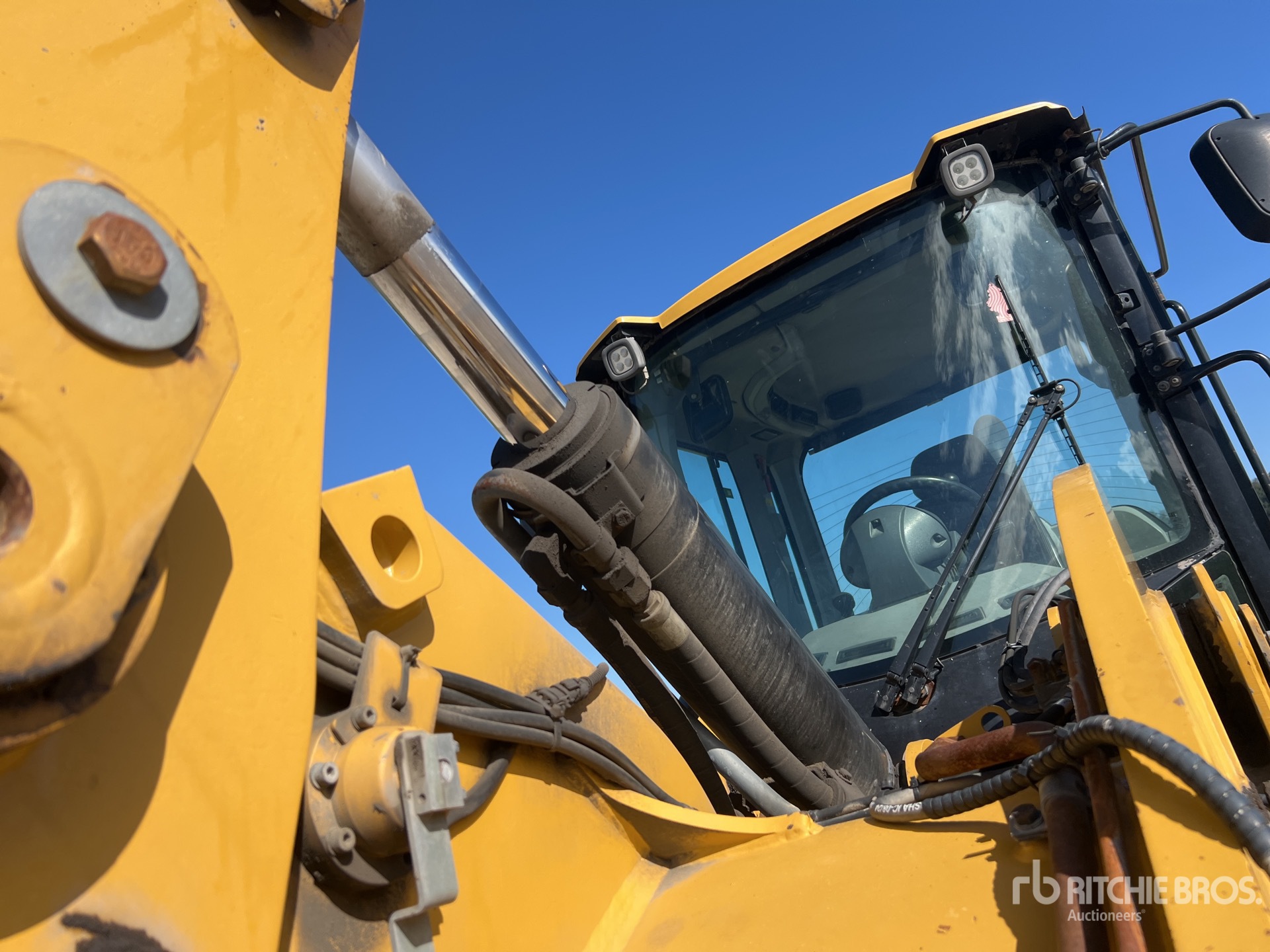 2014 Caterpillar 938 K