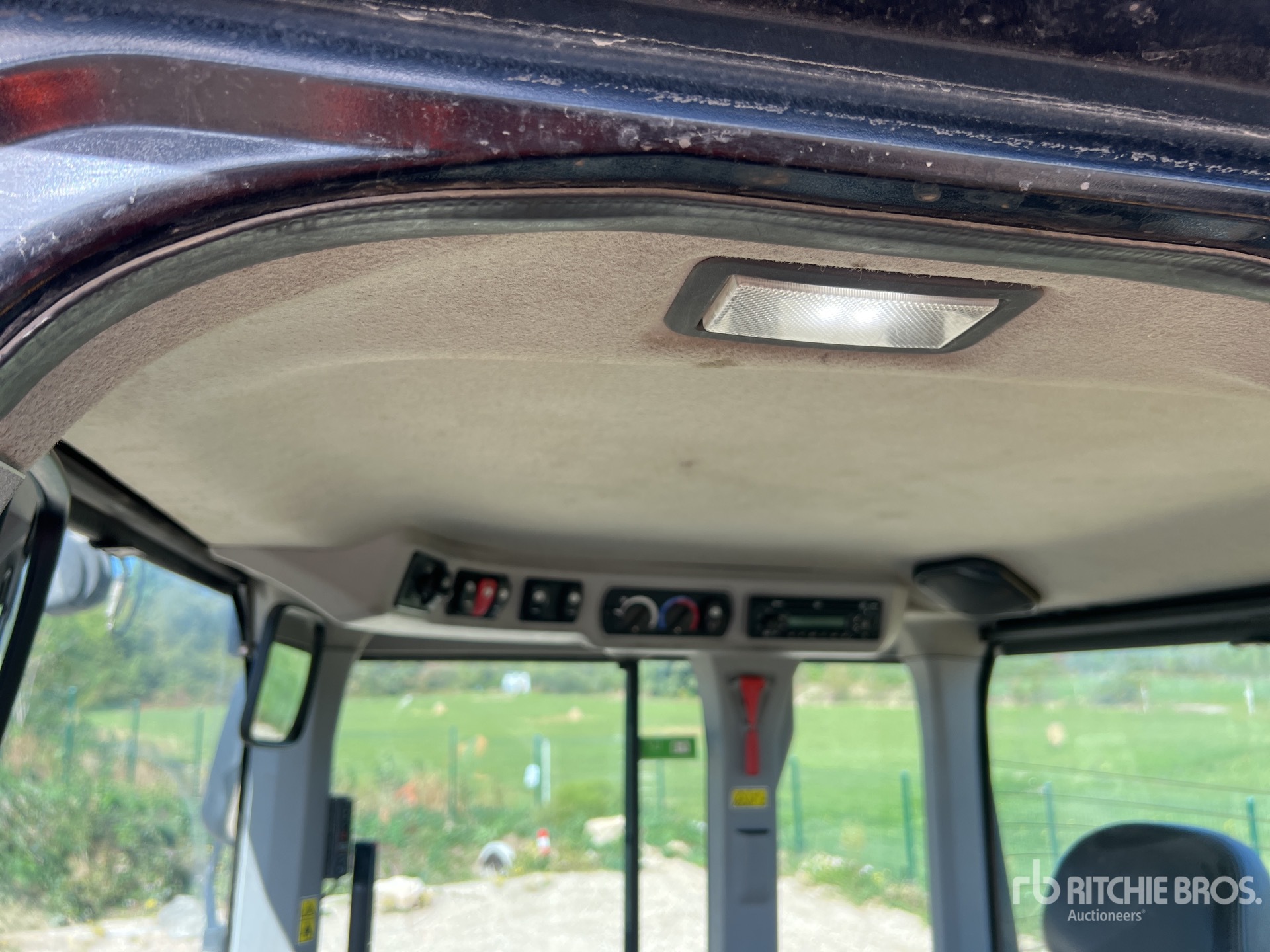 2014 Caterpillar 938 K