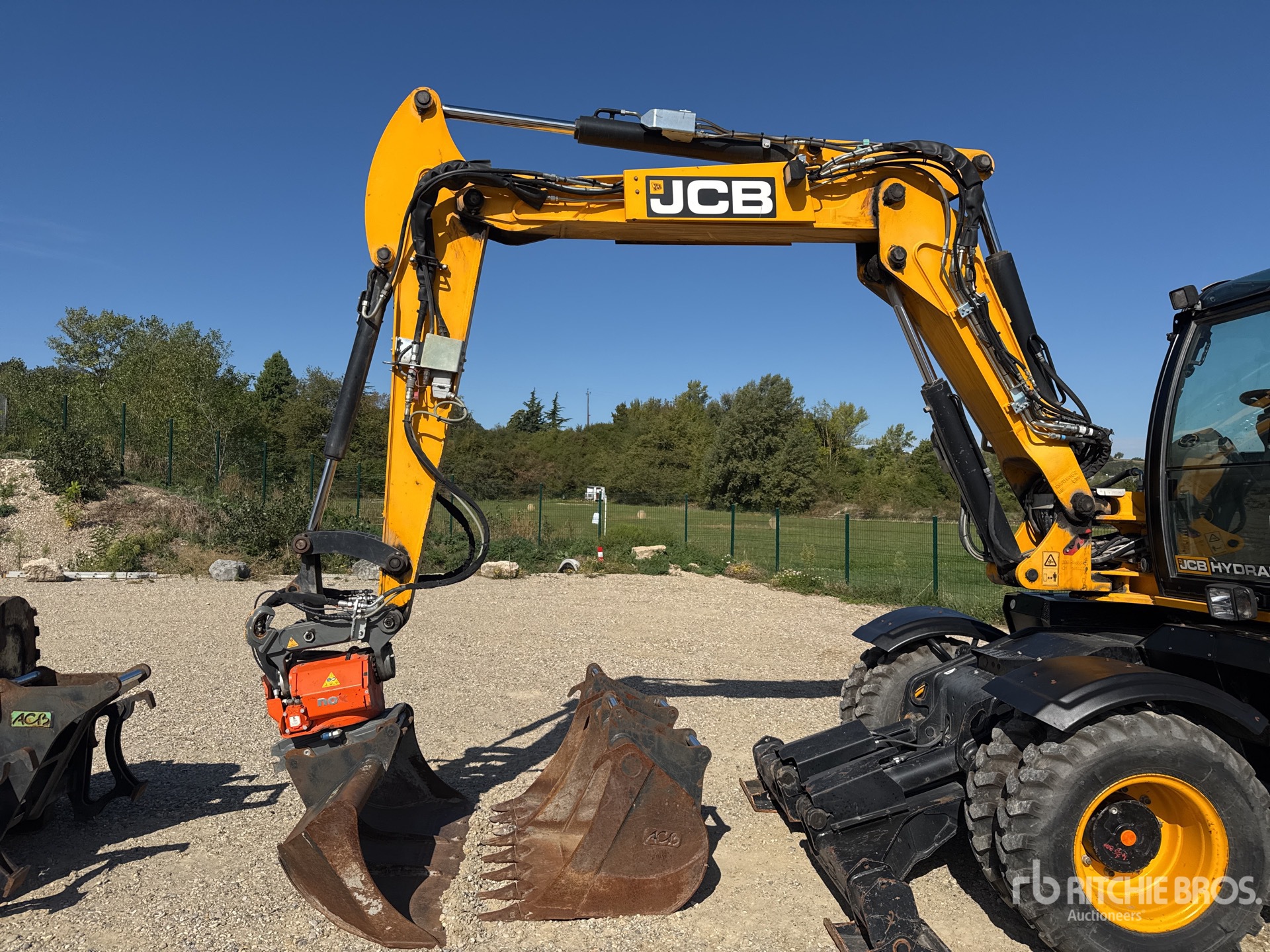 2017 JCB HYDRADIG HD110W