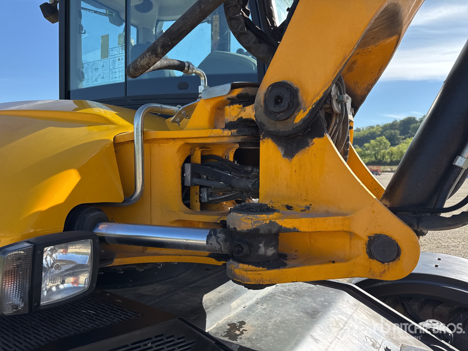 2017 JCB HYDRADIG HD110W