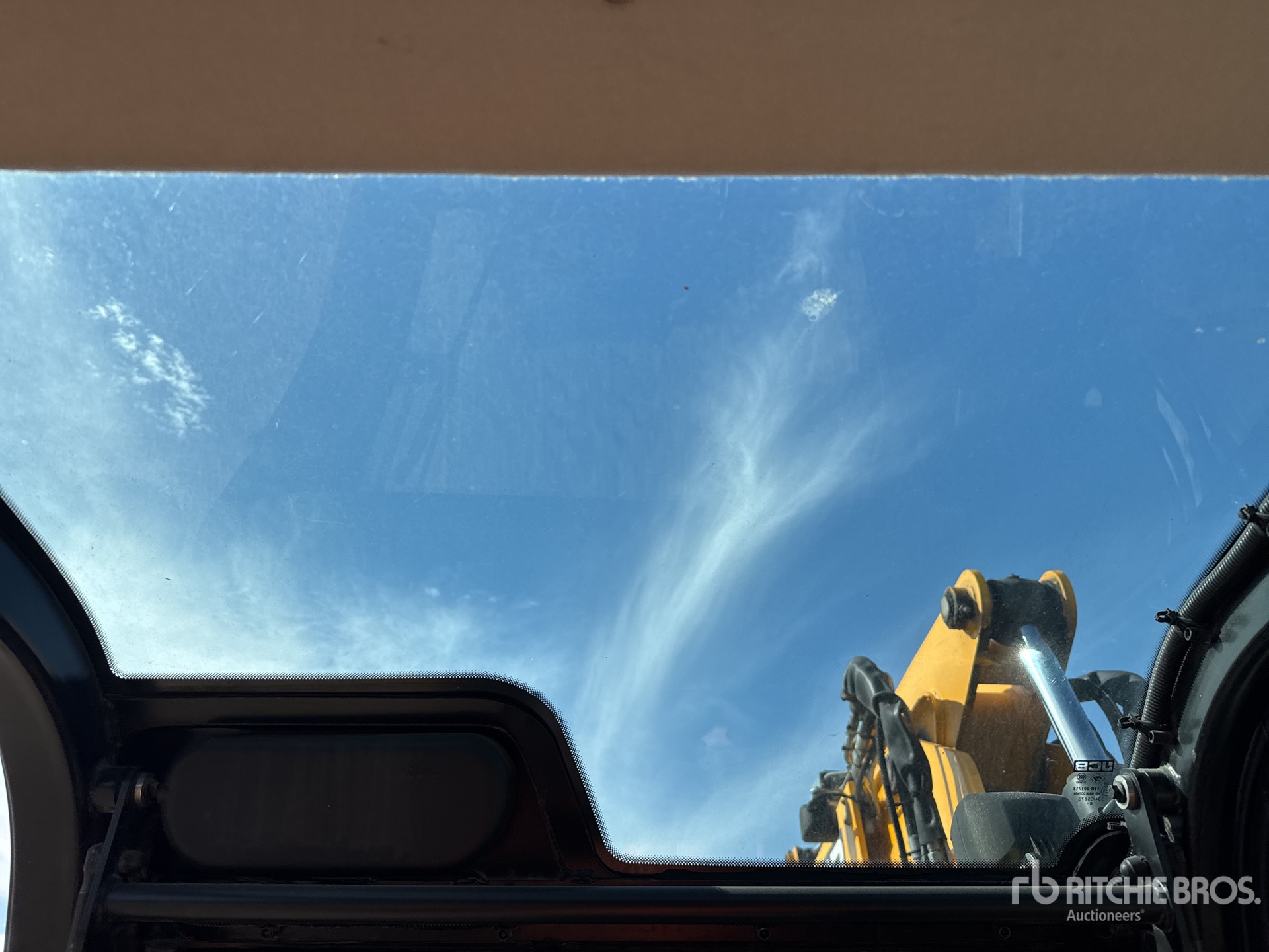 2017 JCB HYDRADIG HD110W
