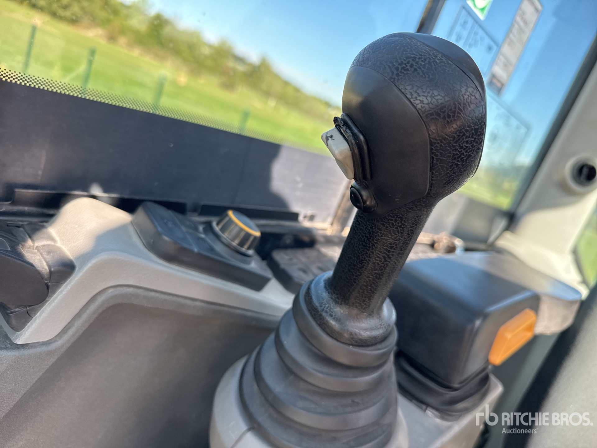 2017 JCB HYDRADIG HD110W