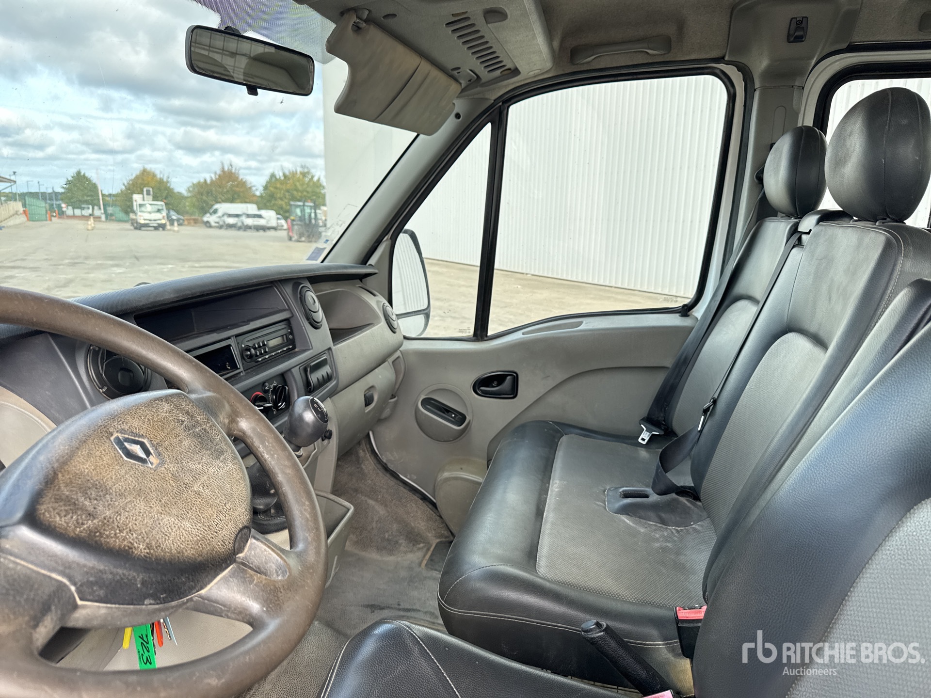 2010 Renault MASTER DCI100