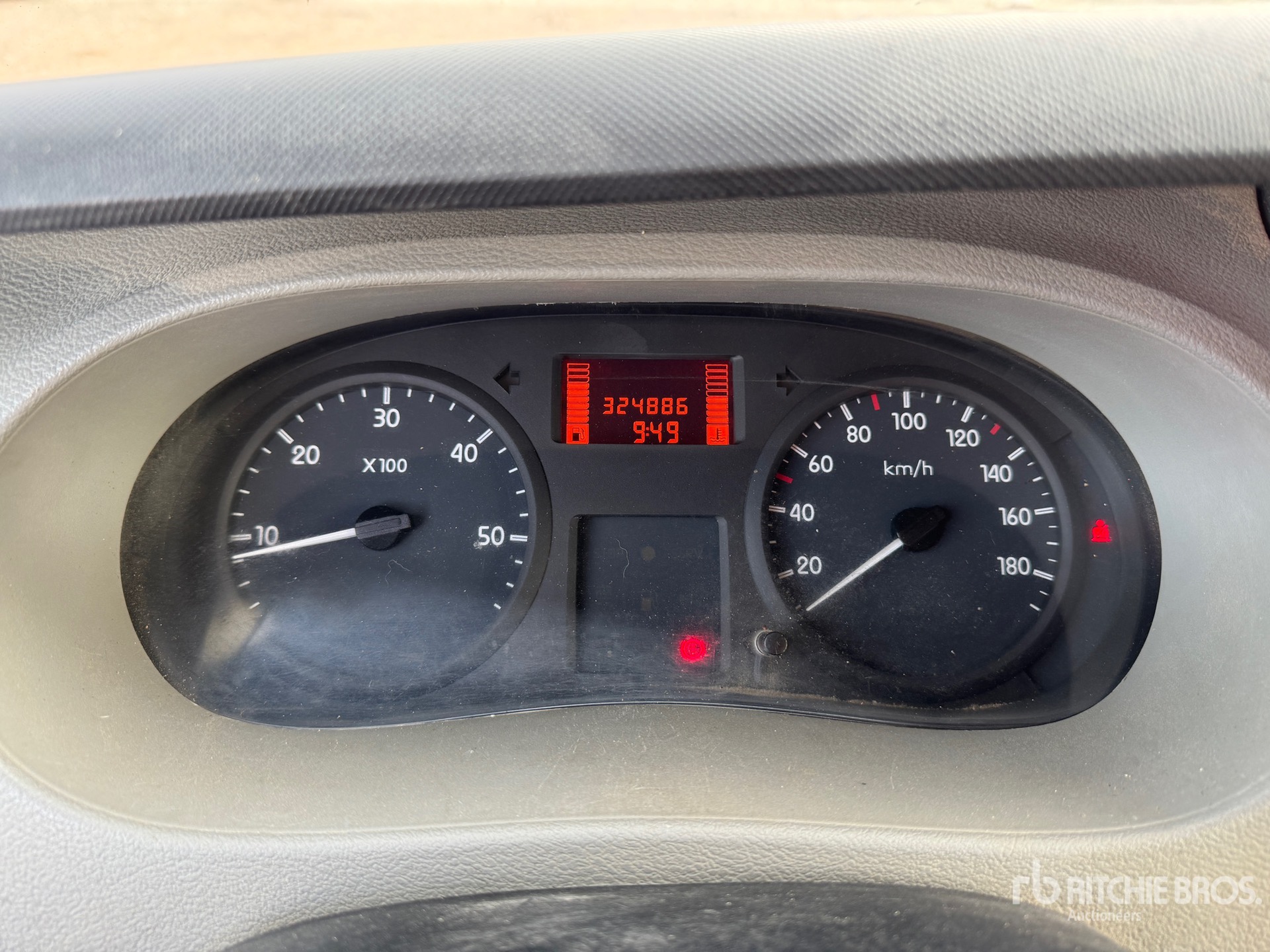 2010 Renault MASTER DCI100