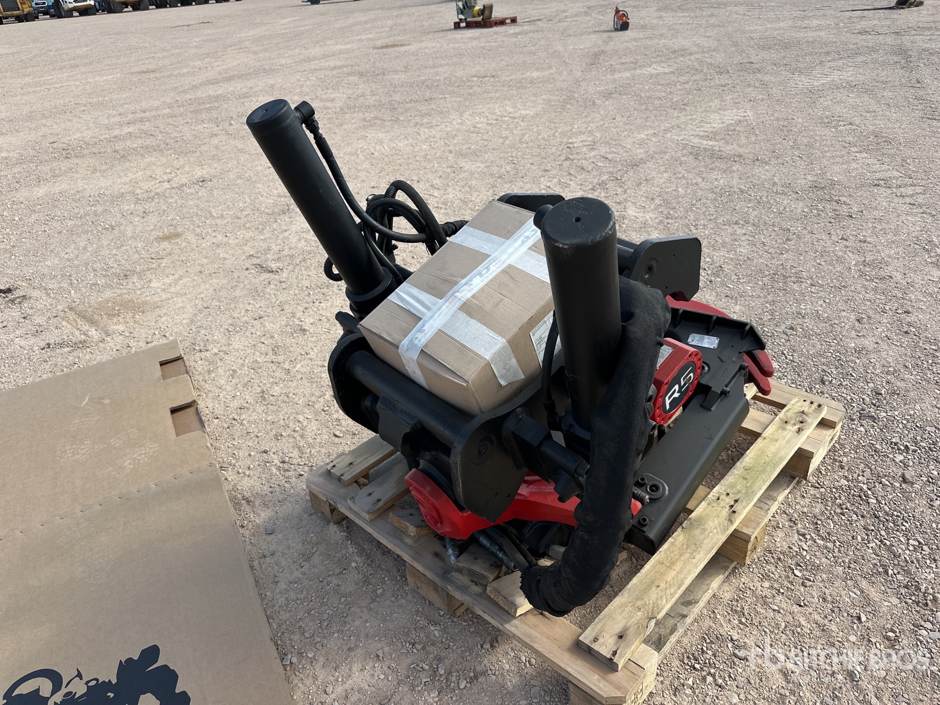 2017 Rototilt R5