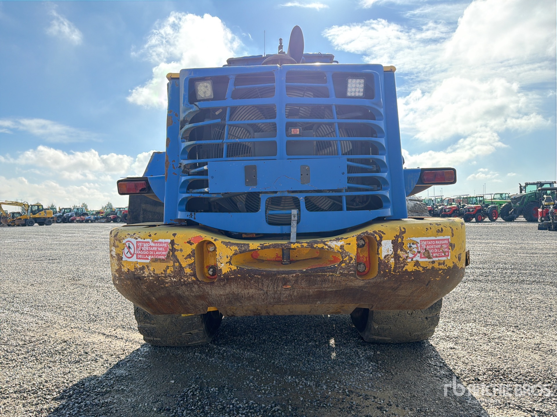 2014 Hitachi ZW310