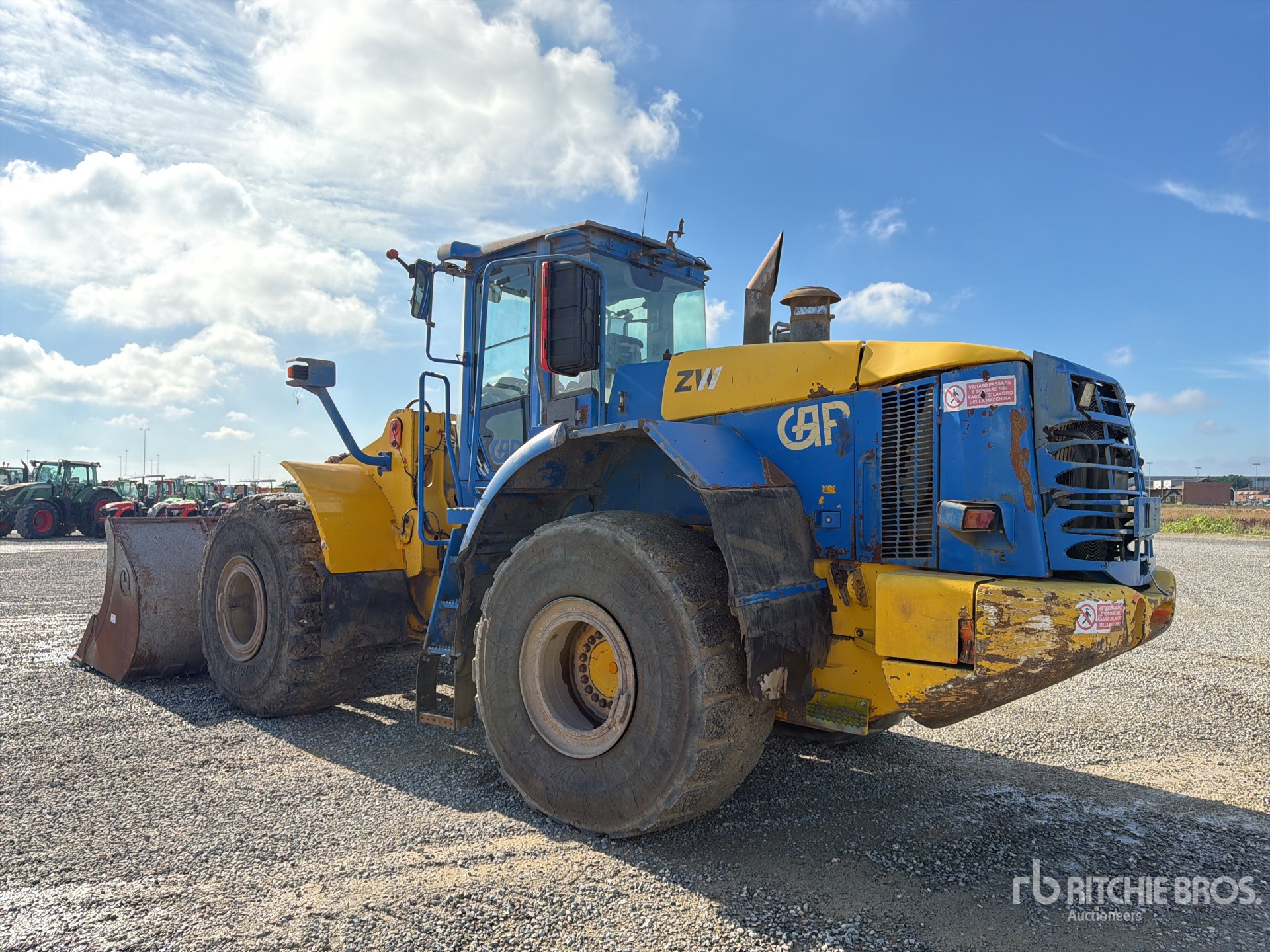 2014 Hitachi ZW310