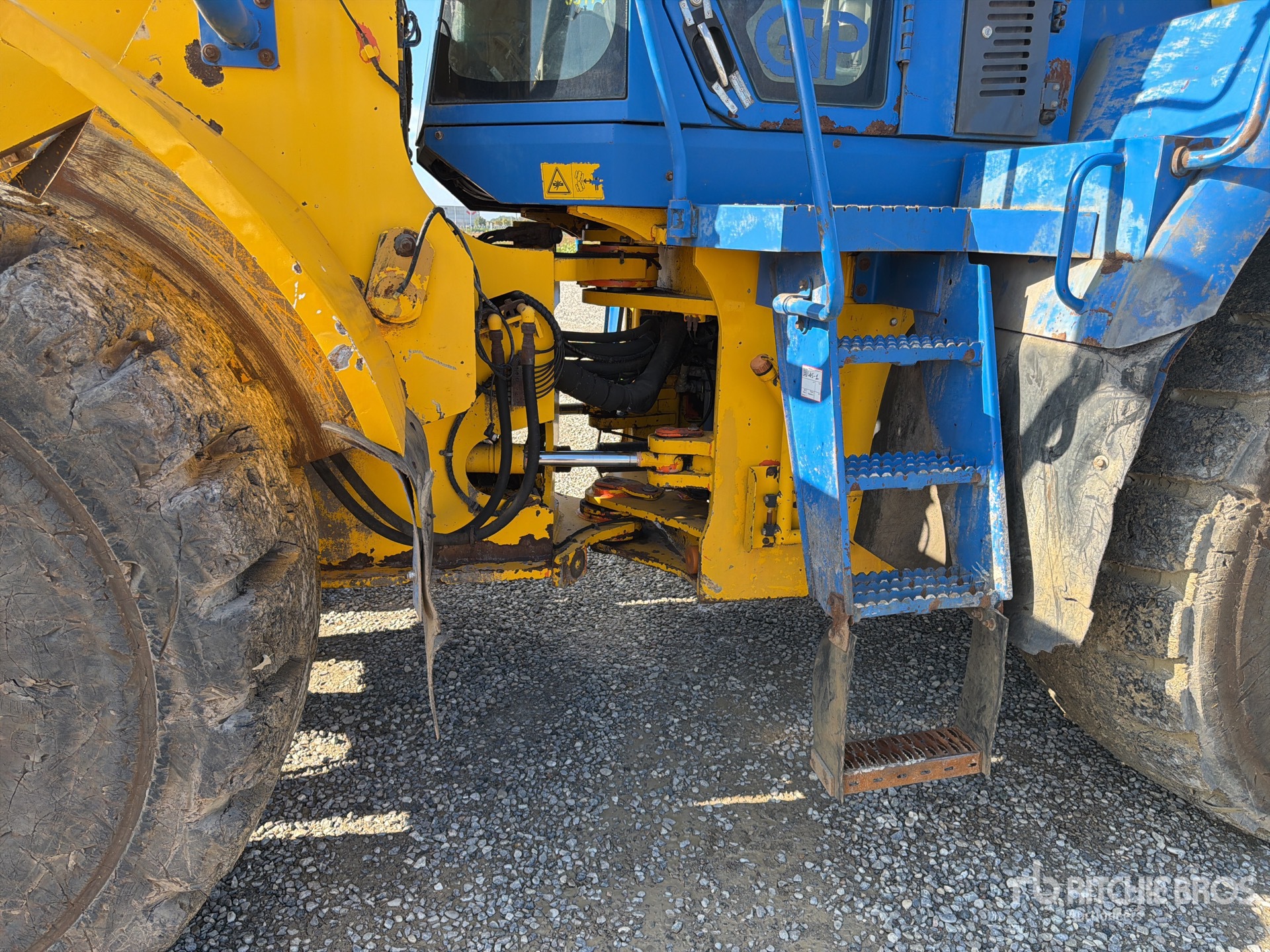 2014 Hitachi ZW310