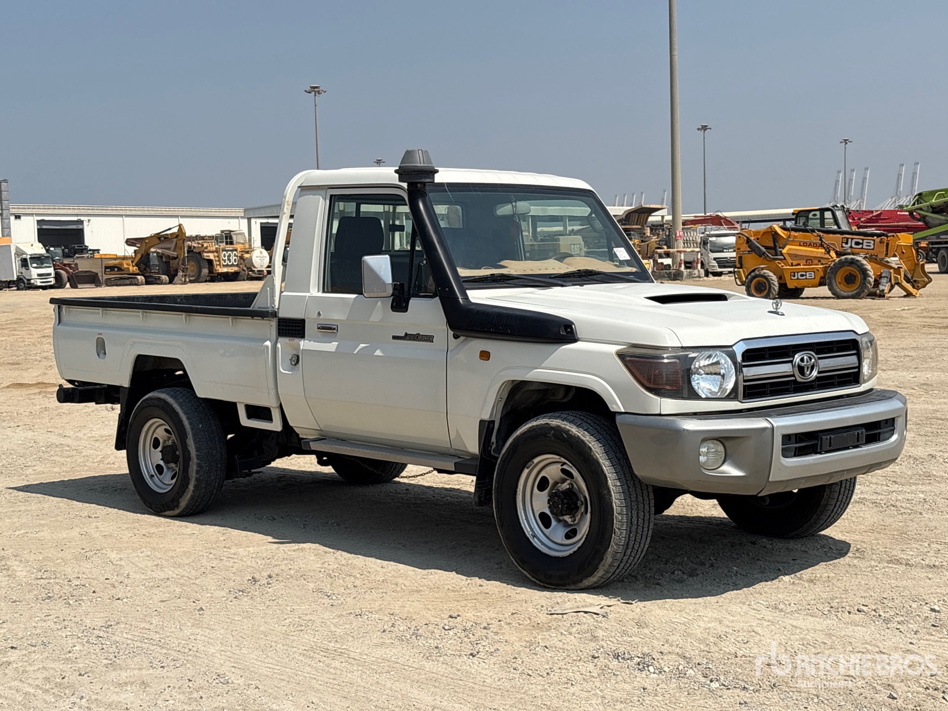 2018 Toyota LAND CRUISER