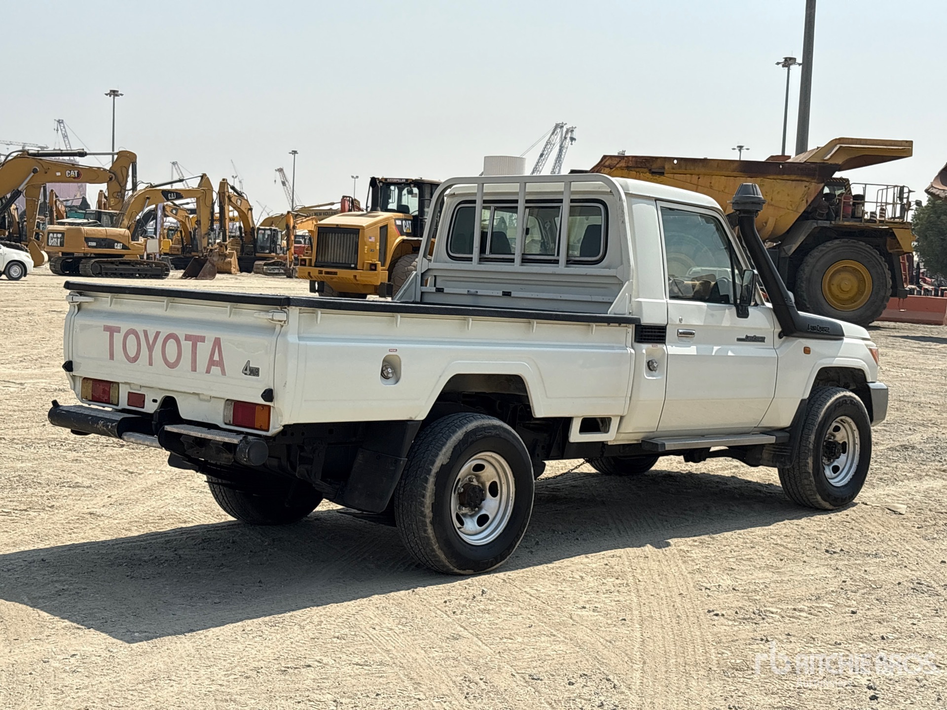 2018 Toyota LAND CRUISER