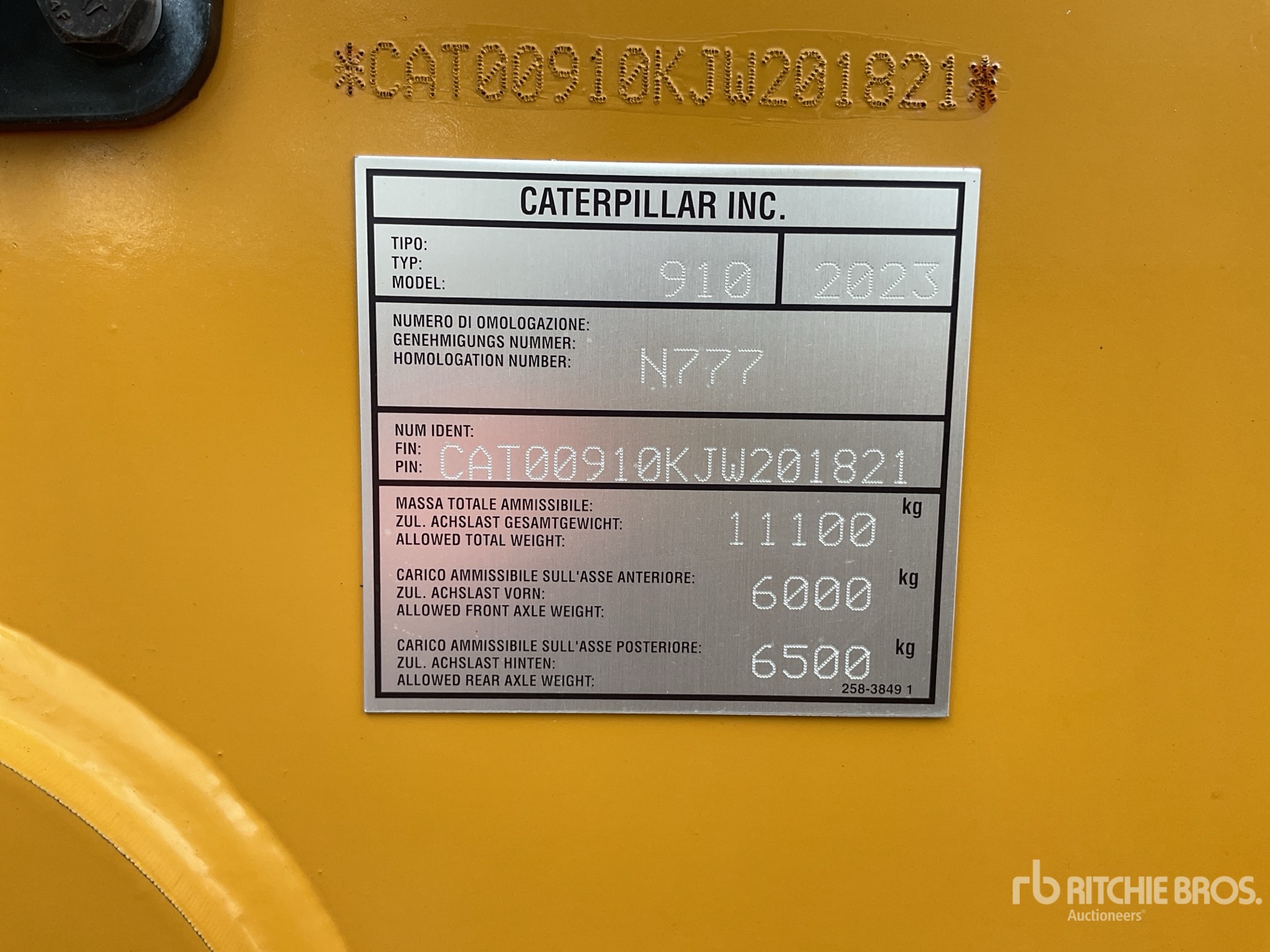 2023 Caterpillar 910