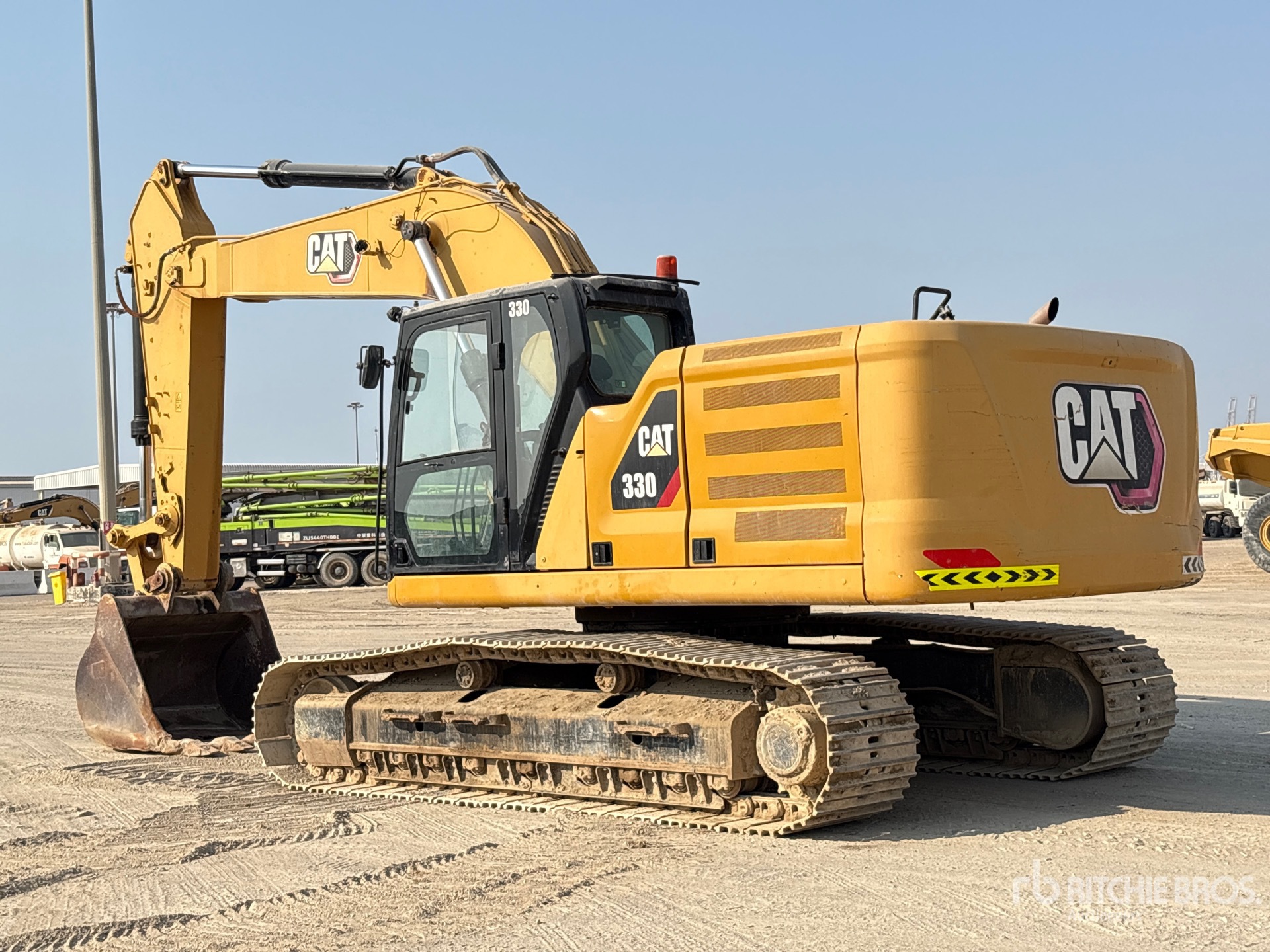 2019 Caterpillar 330