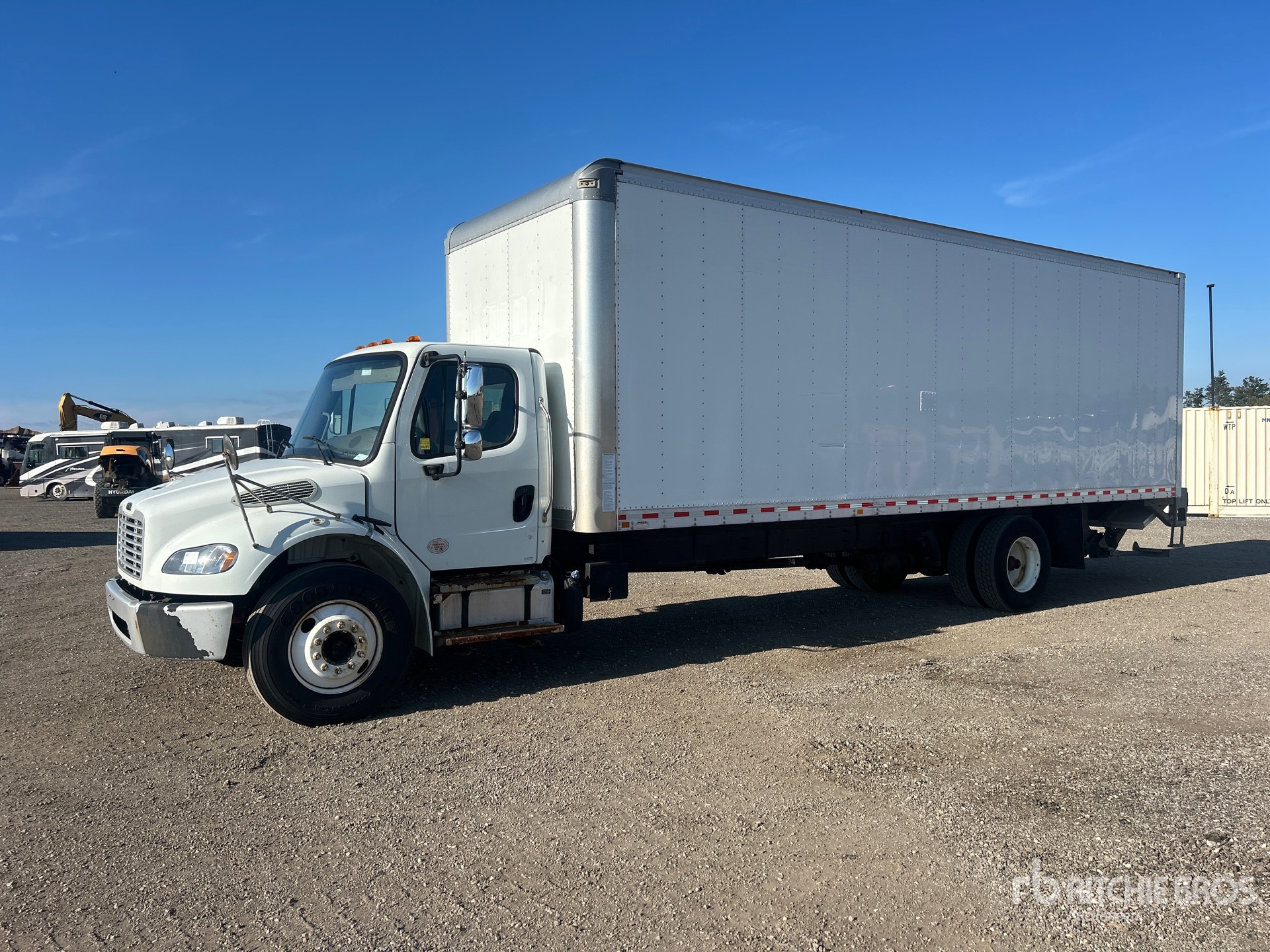 2021 Freightliner M2 106