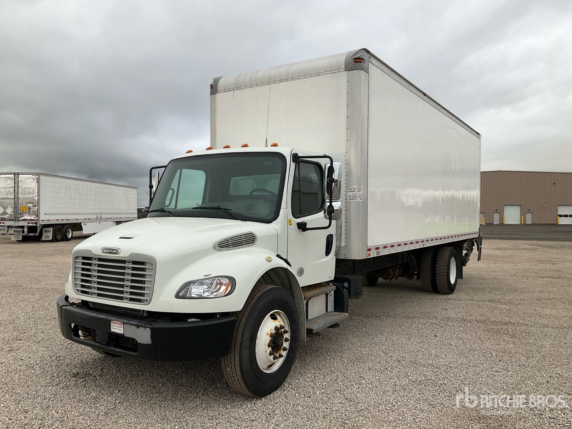 2019 Freightliner M2 106