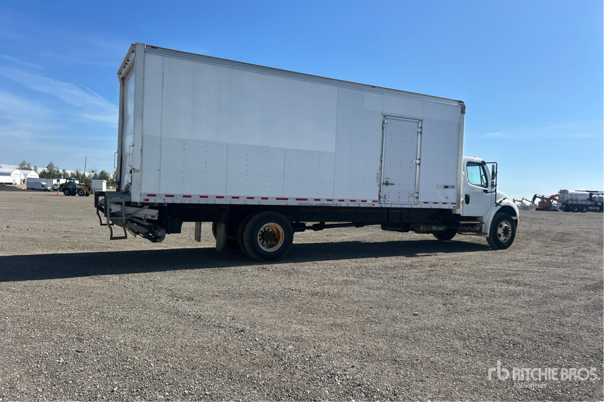2018 Freightliner M2 106