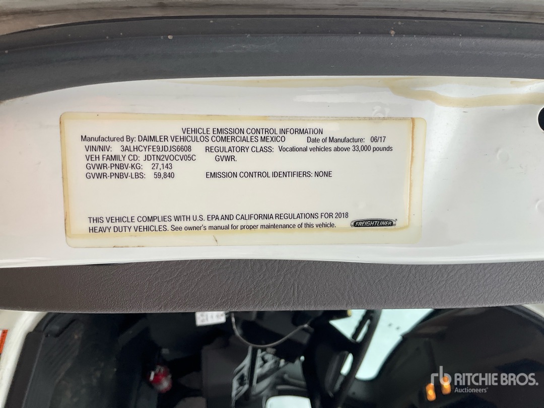 2018 Freightliner M2 106
