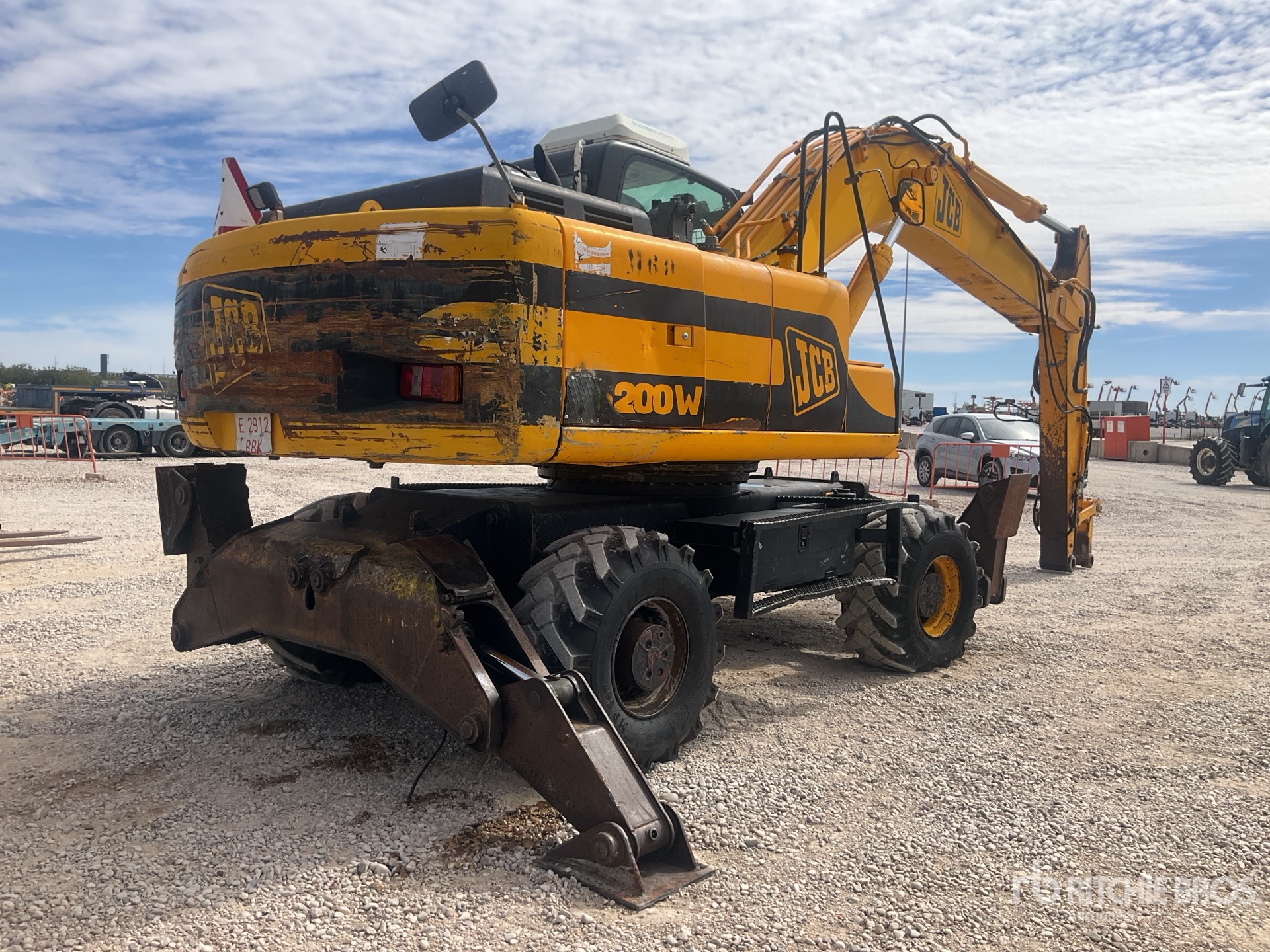 2000 JCB JS200W