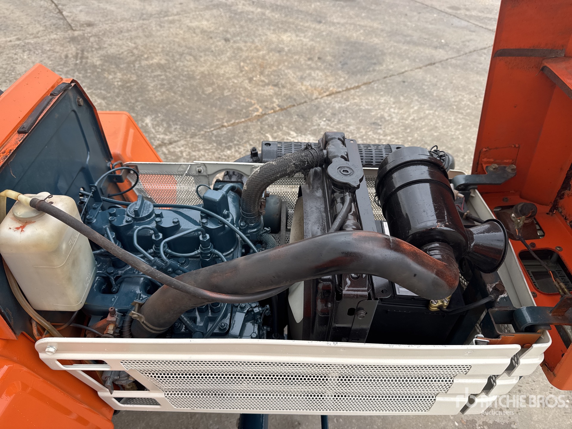 Kubota B1702