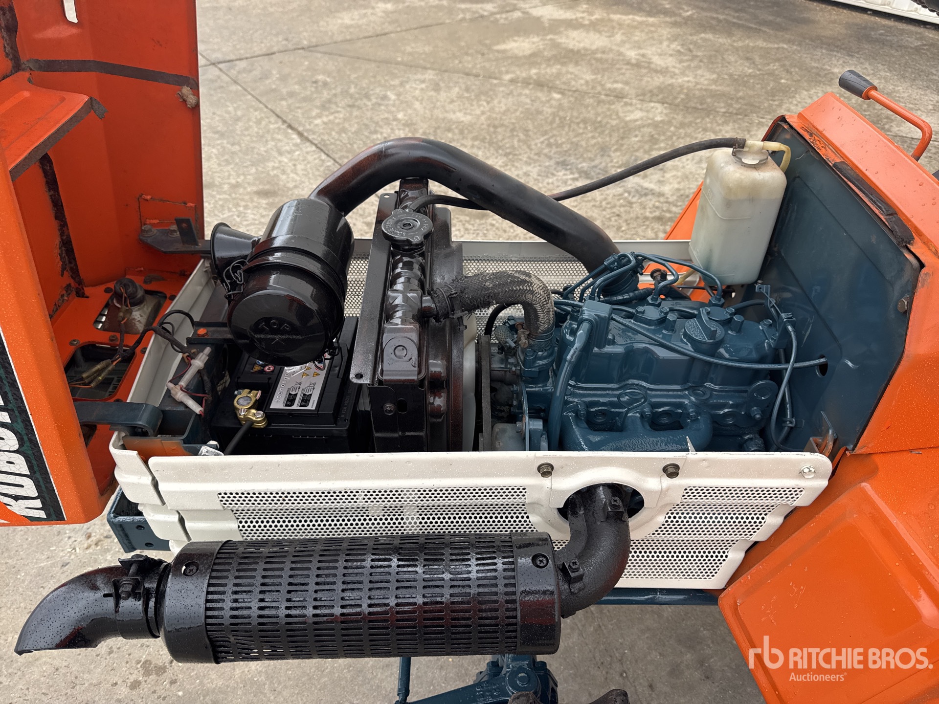 Kubota B1702