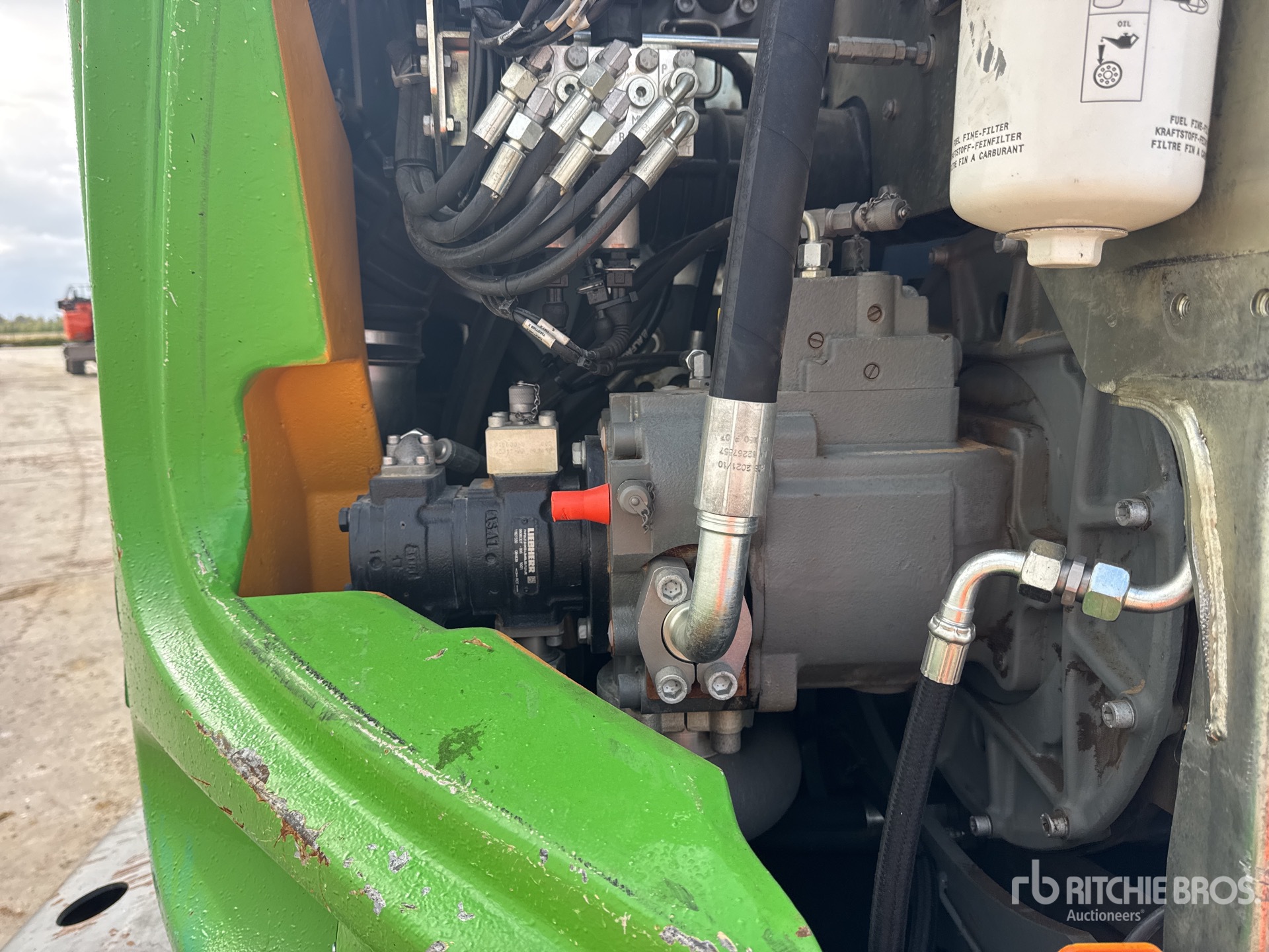 2021 Liebherr A914 COMPACT LI