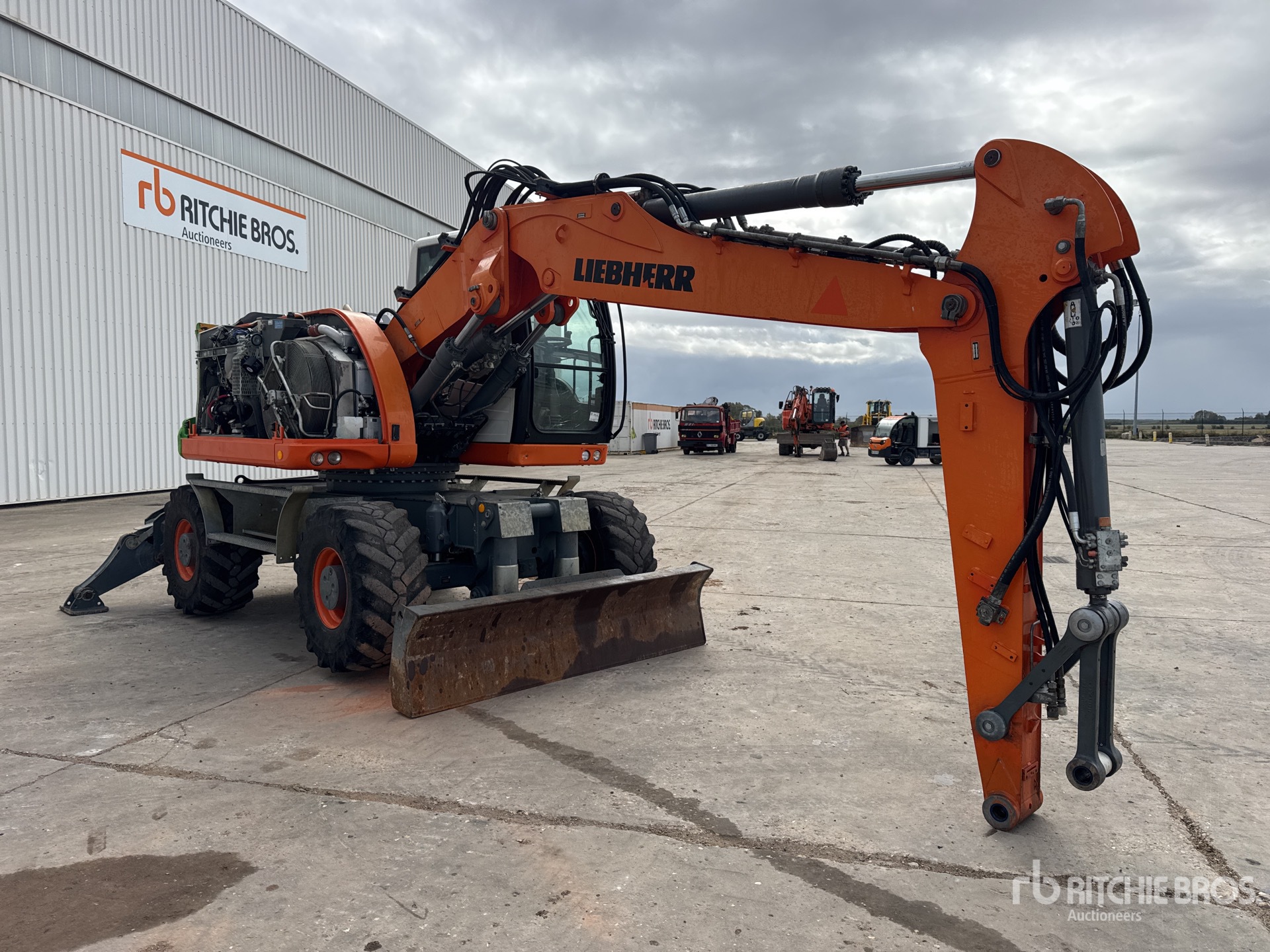 2021 Liebherr A914 COMPACT LI