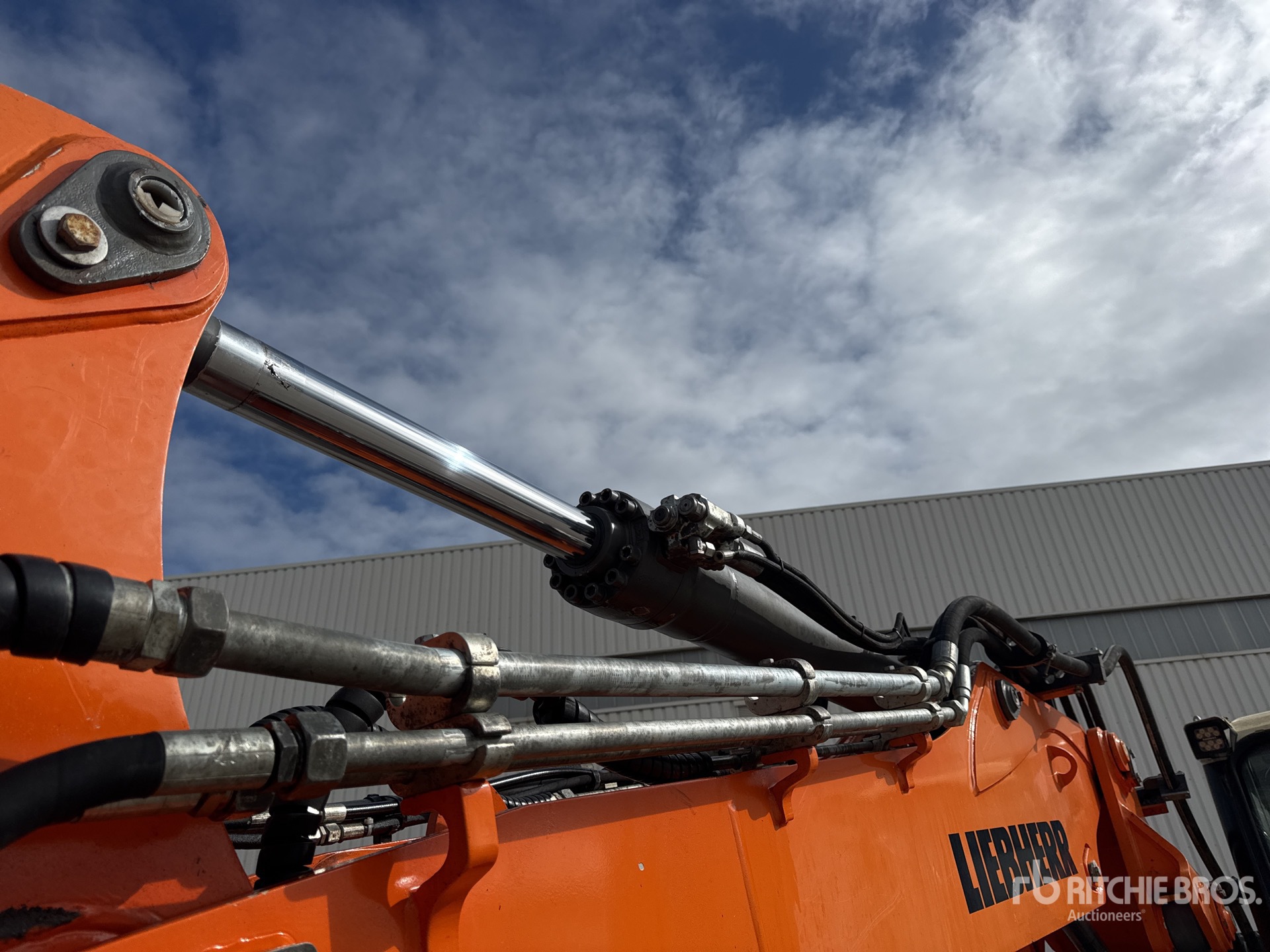 2021 Liebherr A914 COMPACT LI