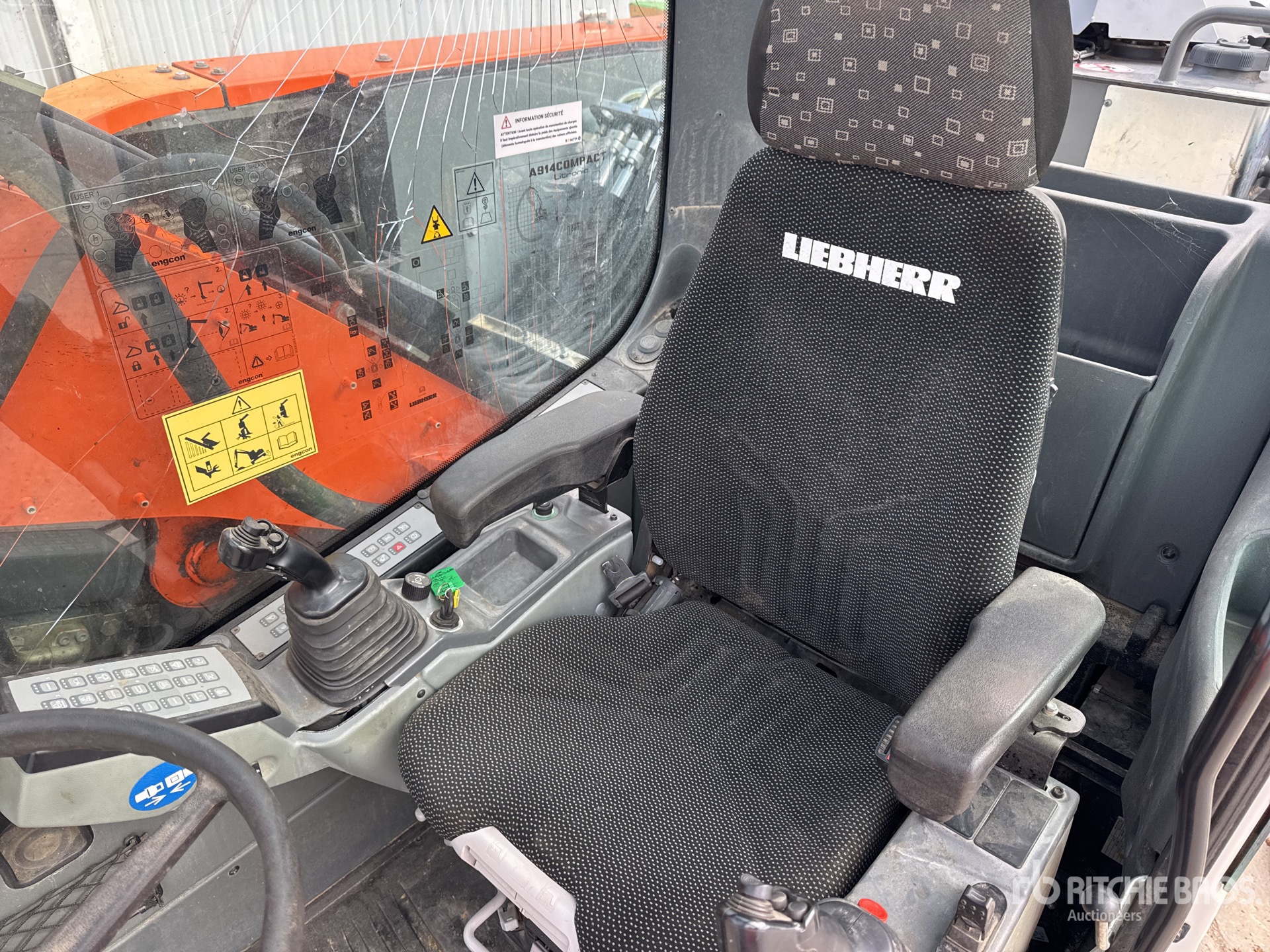 2021 Liebherr A914 COMPACT LI