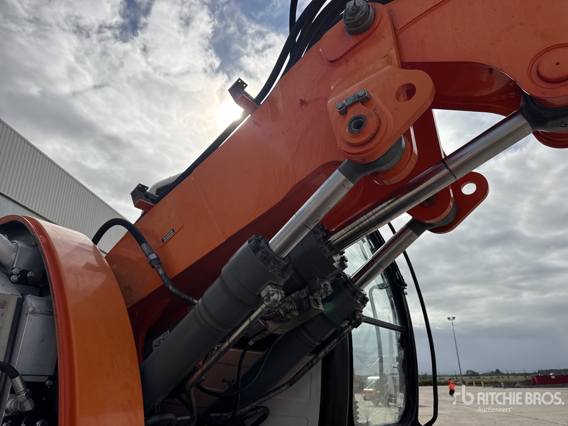 2021 Liebherr A914 COMPACT LI