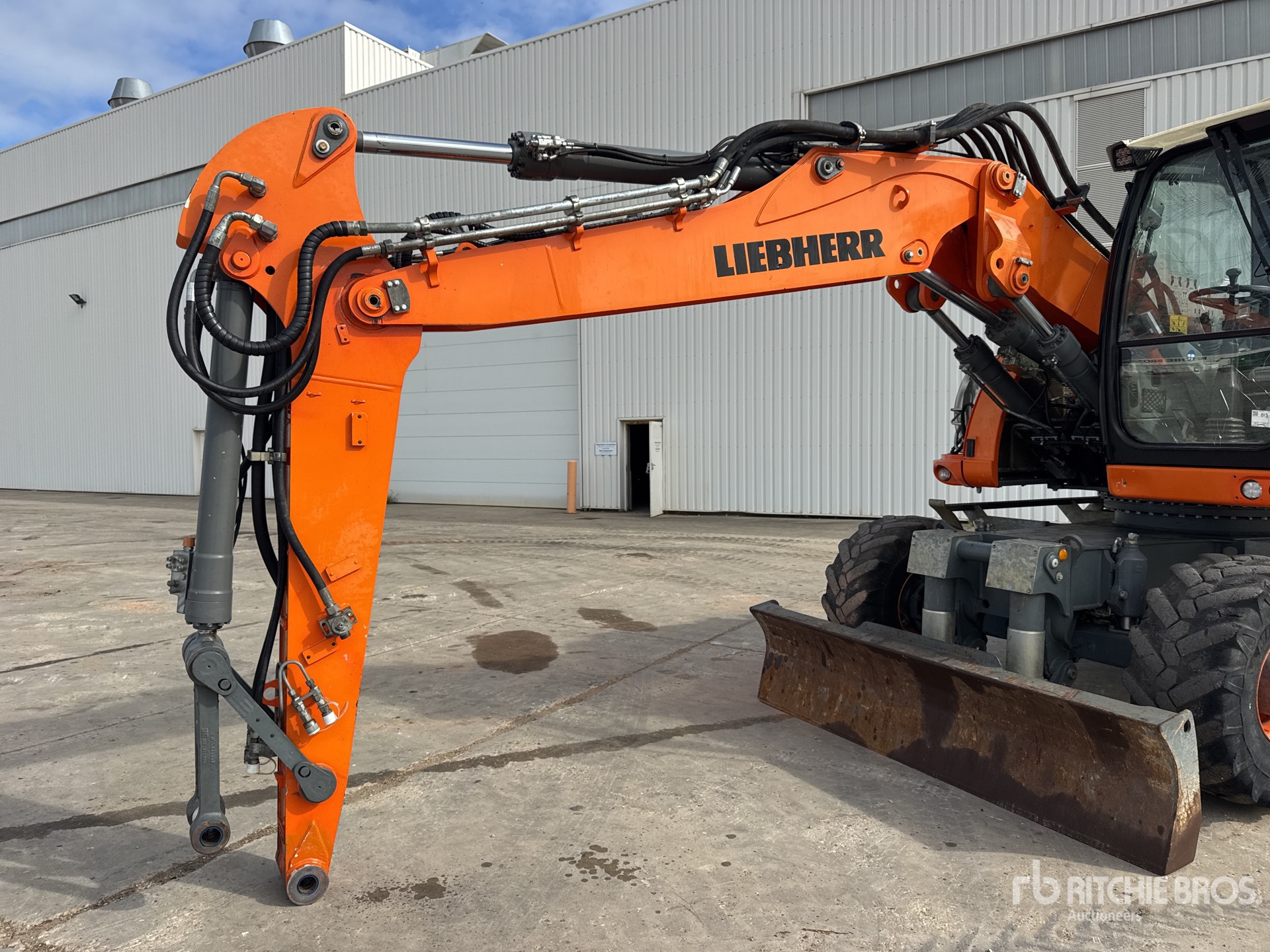 2021 Liebherr A914 COMPACT LI