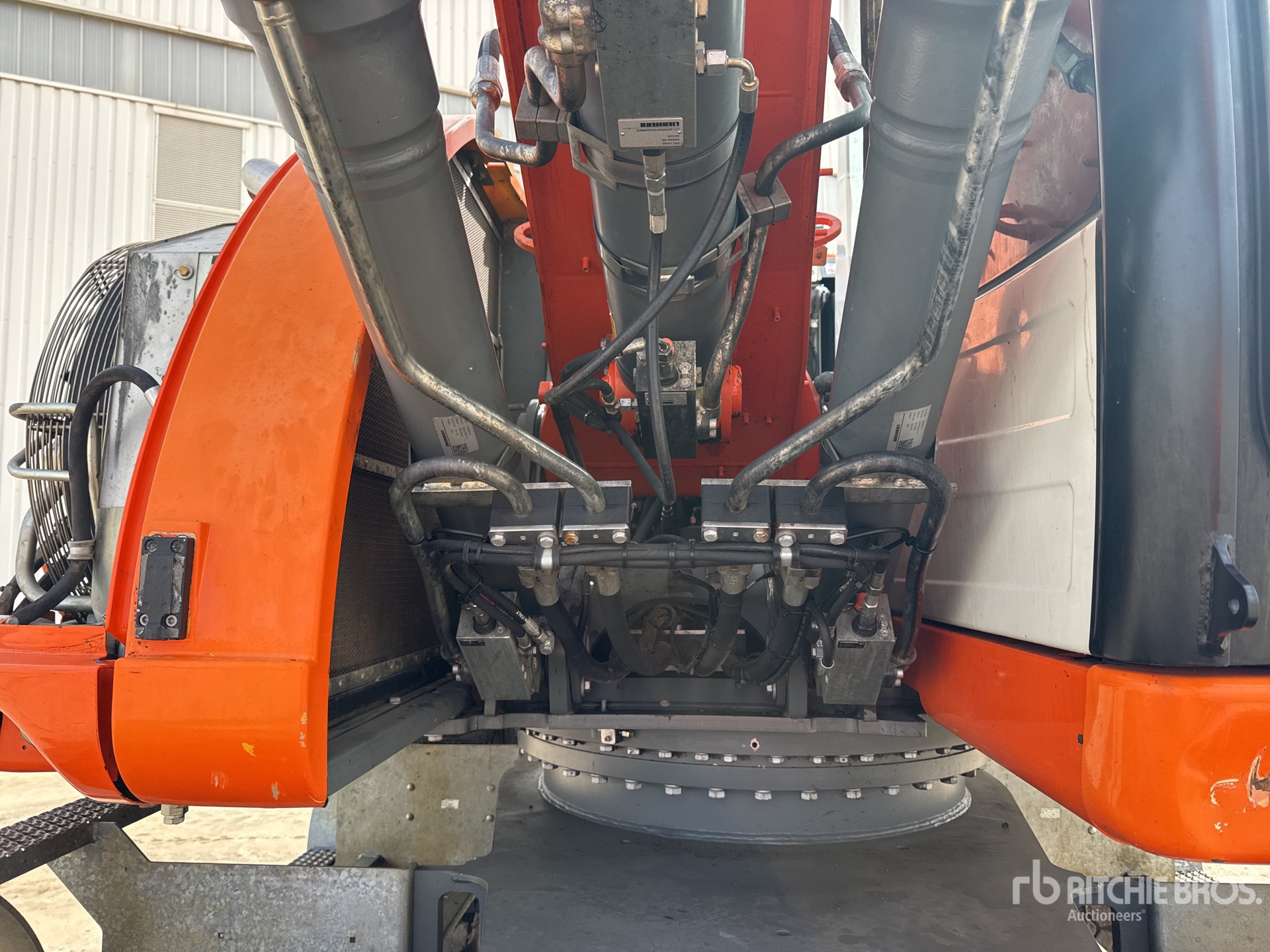 2021 Liebherr A914 COMPACT LI