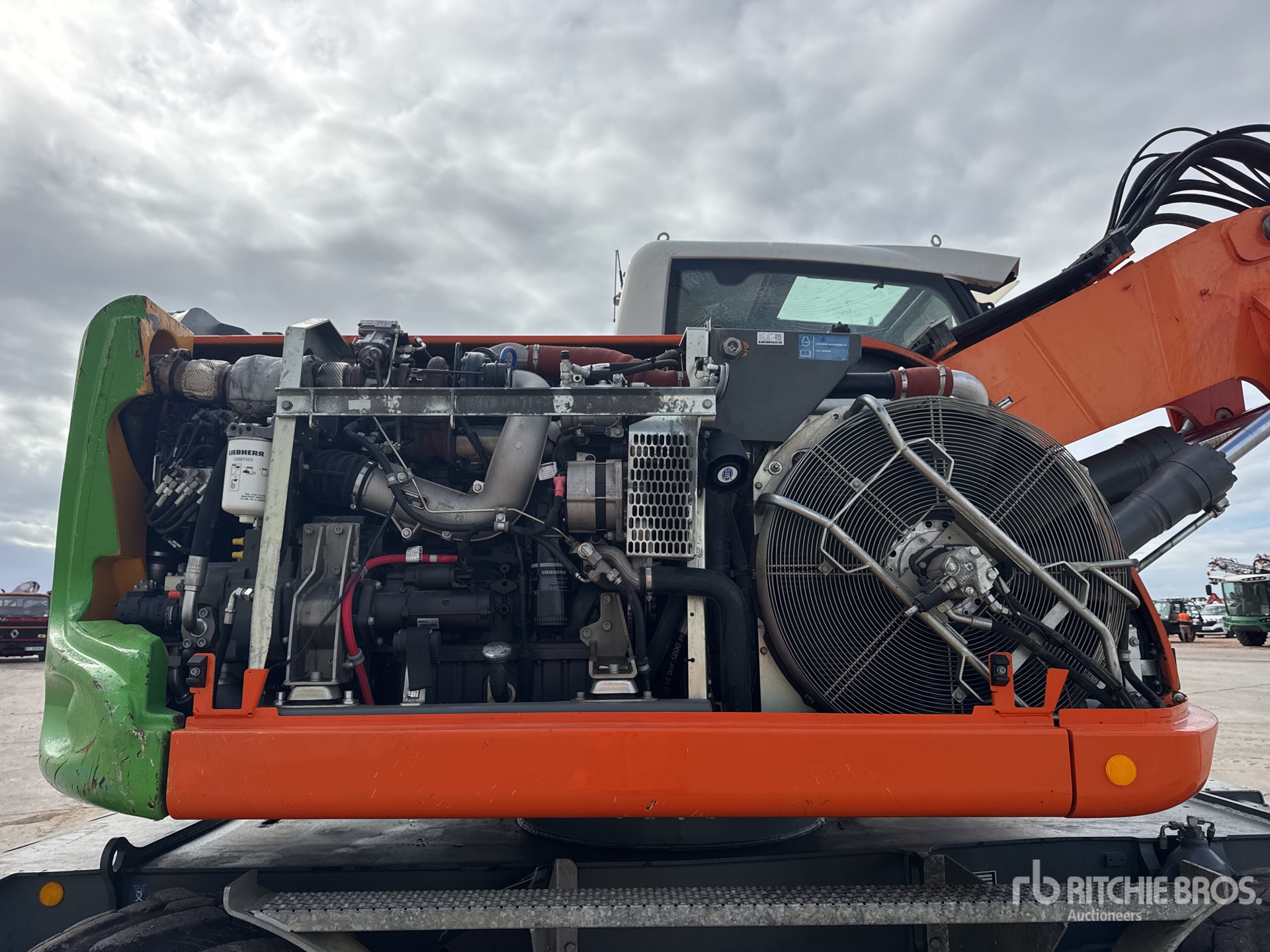 2021 Liebherr A914 COMPACT LI