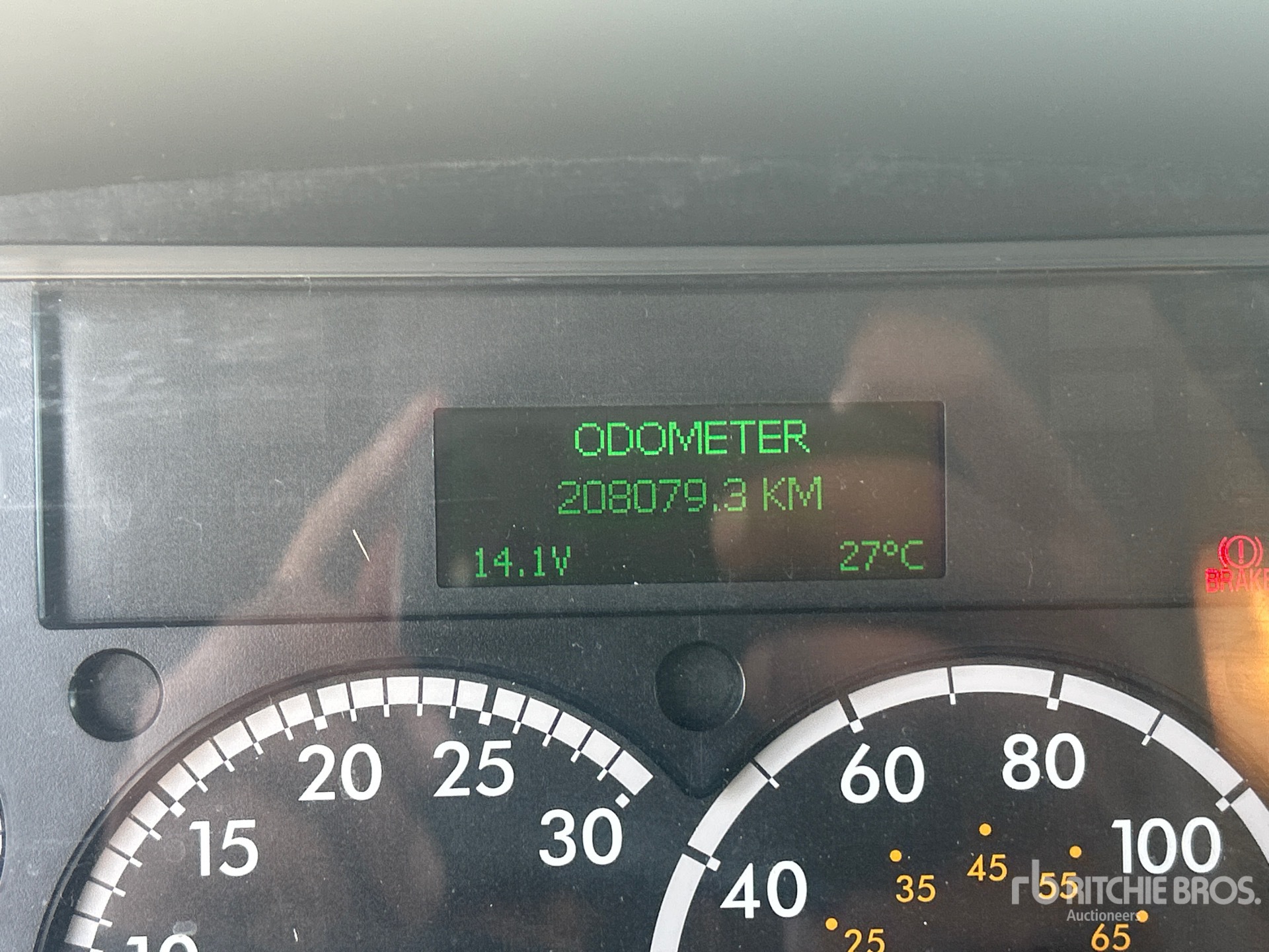 2018 Freightliner M2106