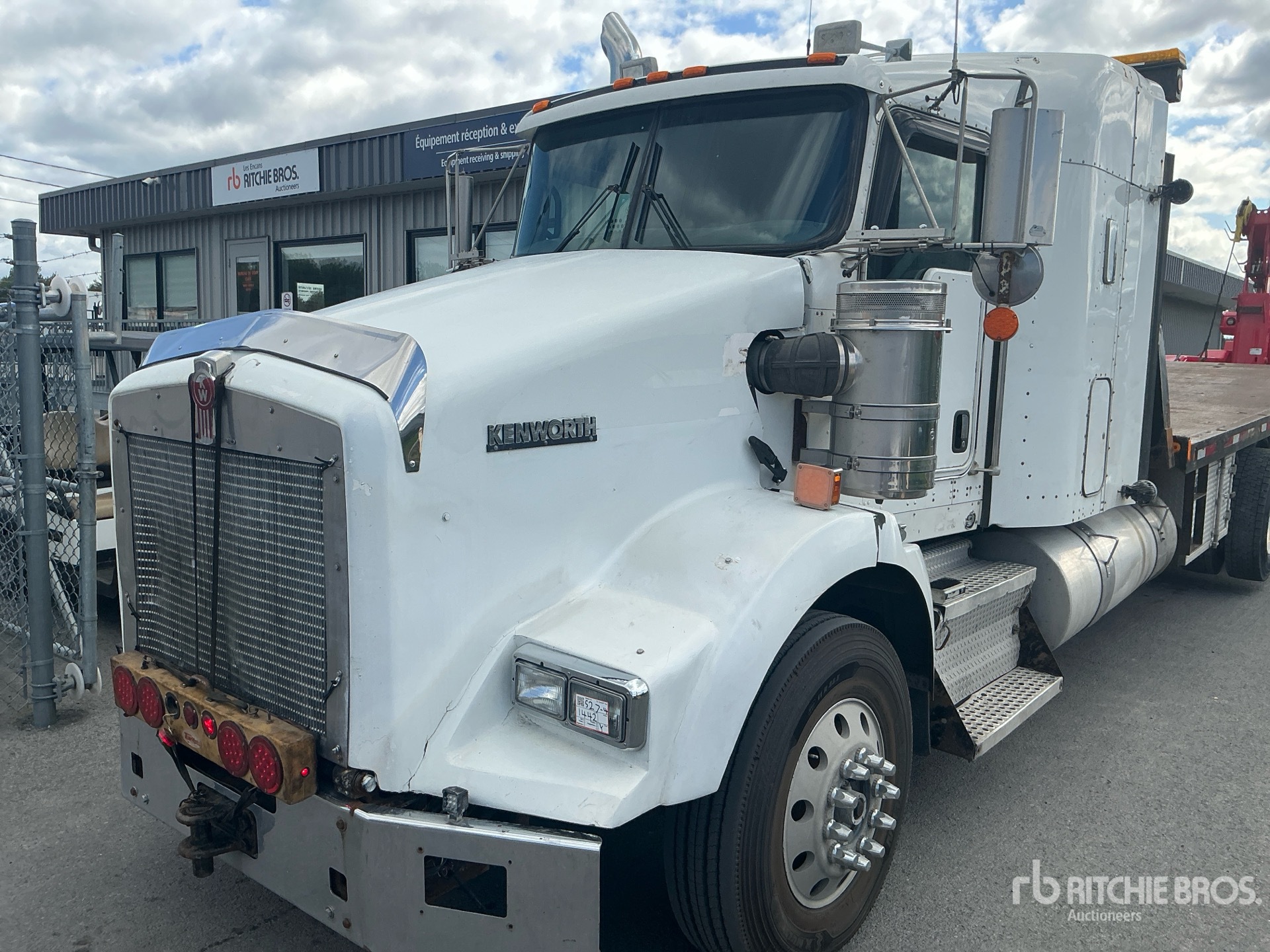 Photo of 2012 Kenworth T800