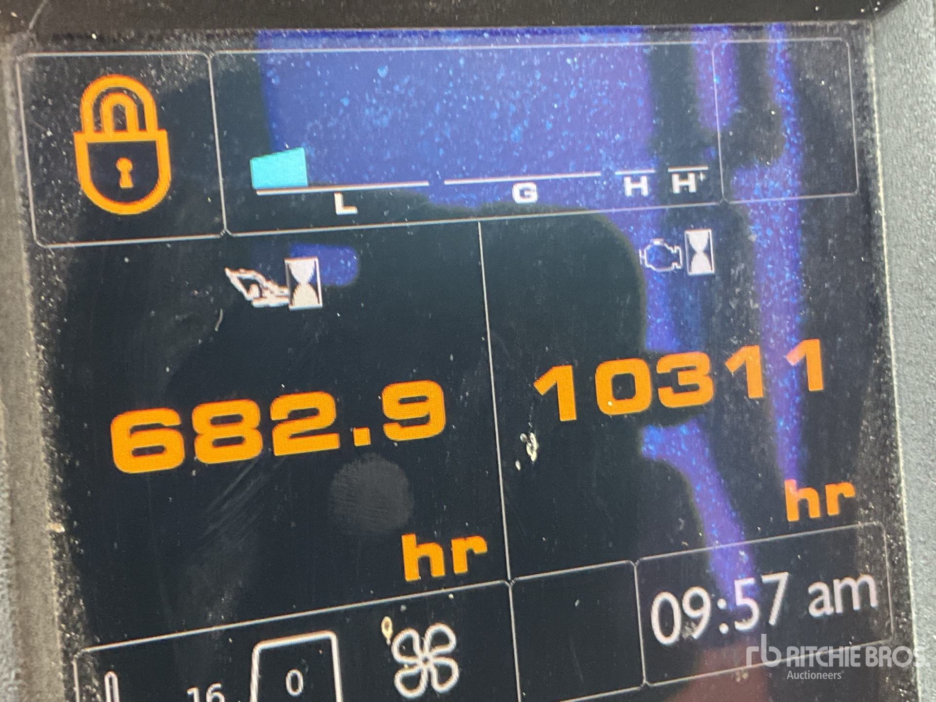 2016 JCB JS145LC