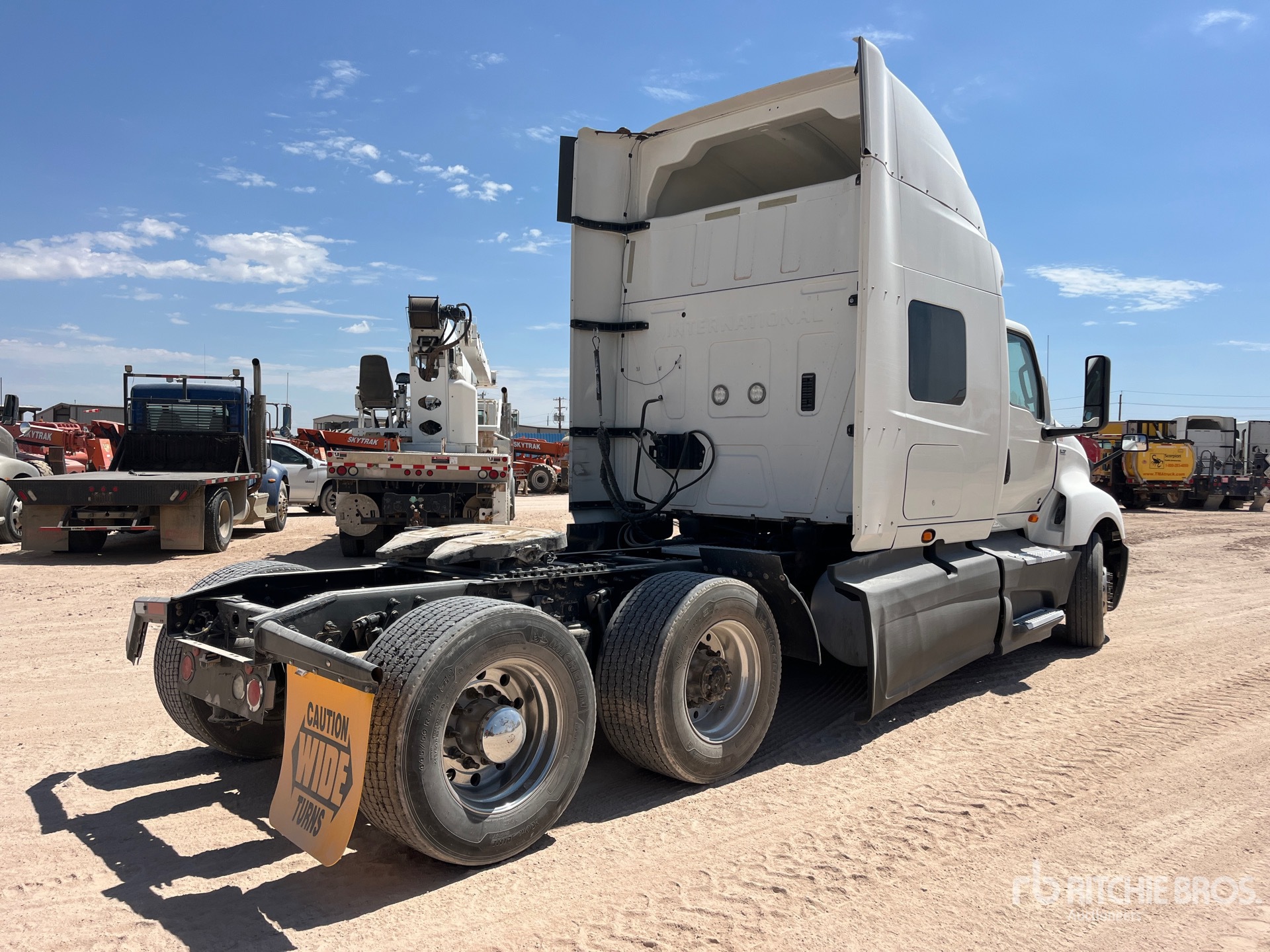 2019 International LT625