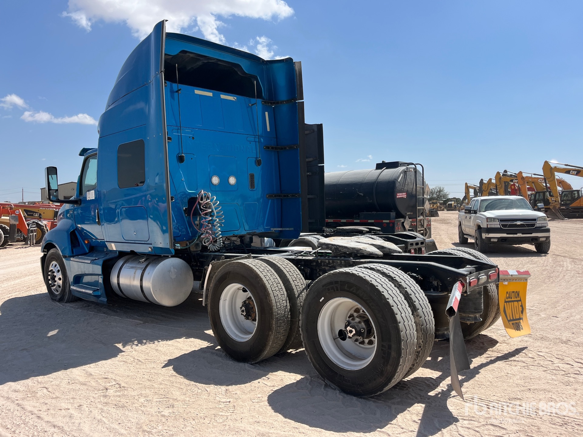 2019 International LT625