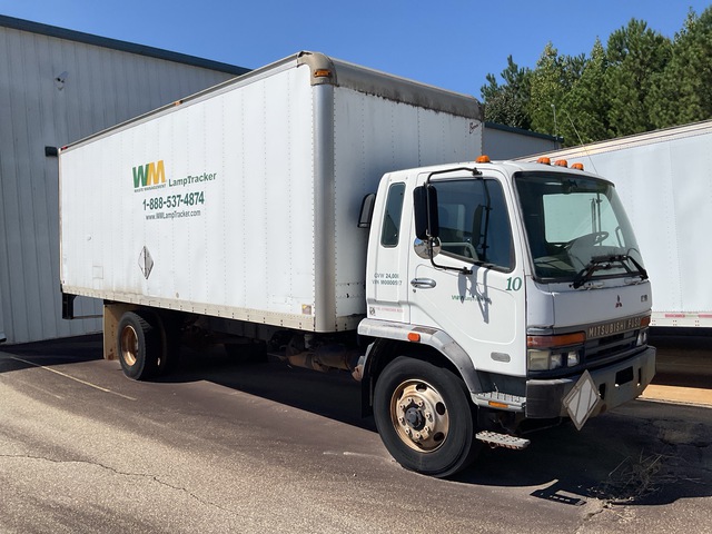 2002 Mitsubishi FM617 4x2 Van Truck