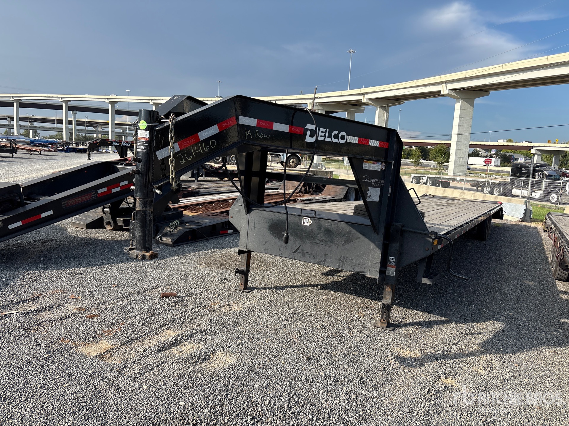Photo of 2026 Delco 40 ft T/A Gooseneck