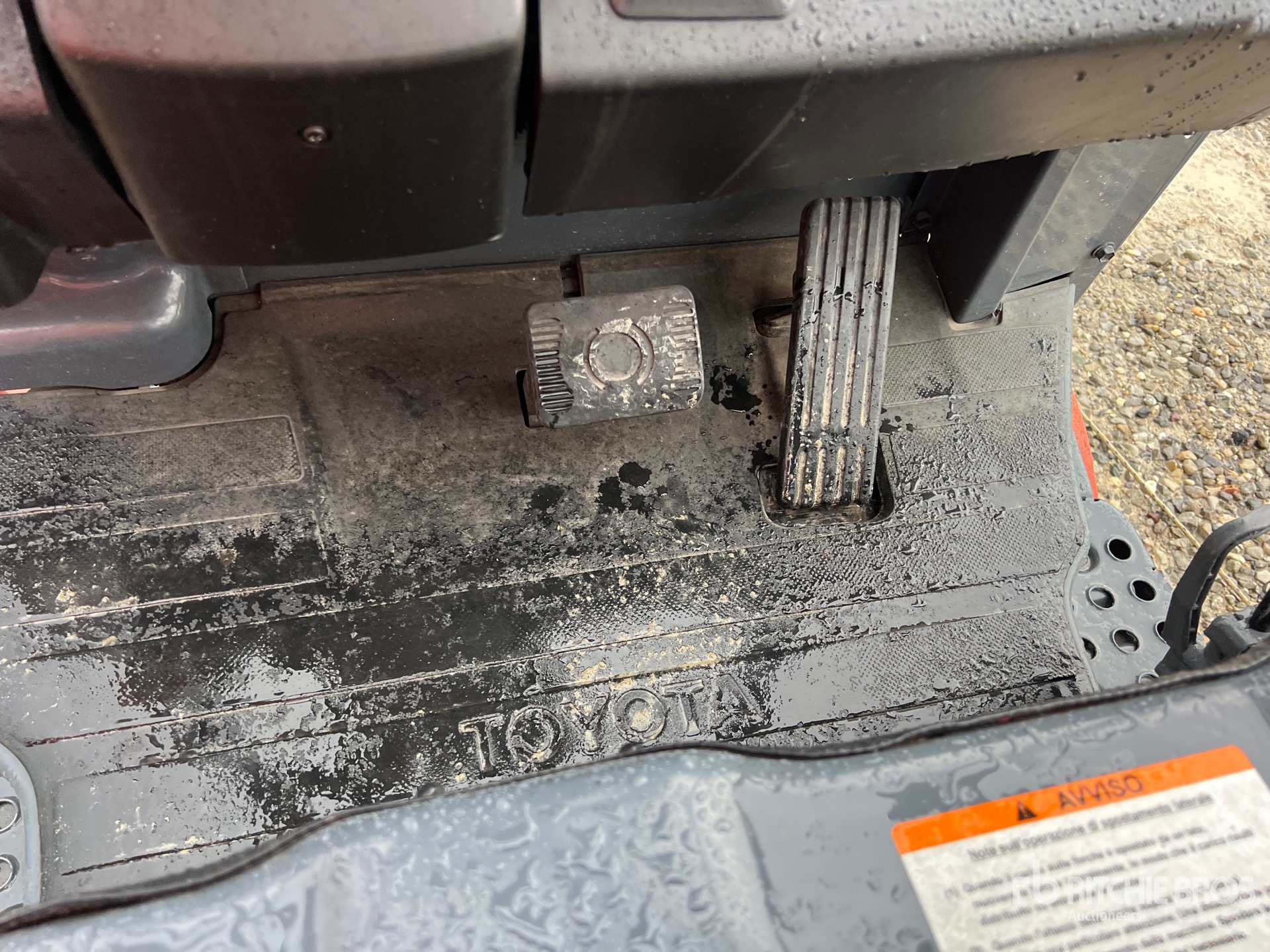 2013 Toyota 1800 KG