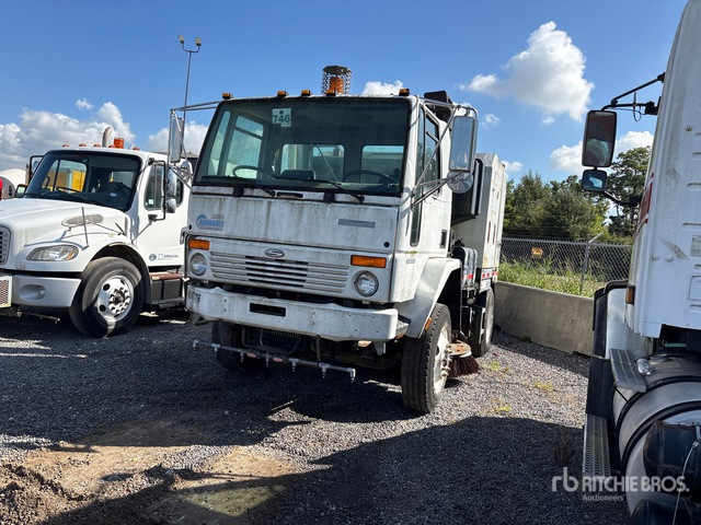2007 Sterling SC8000 Sweeper Truck