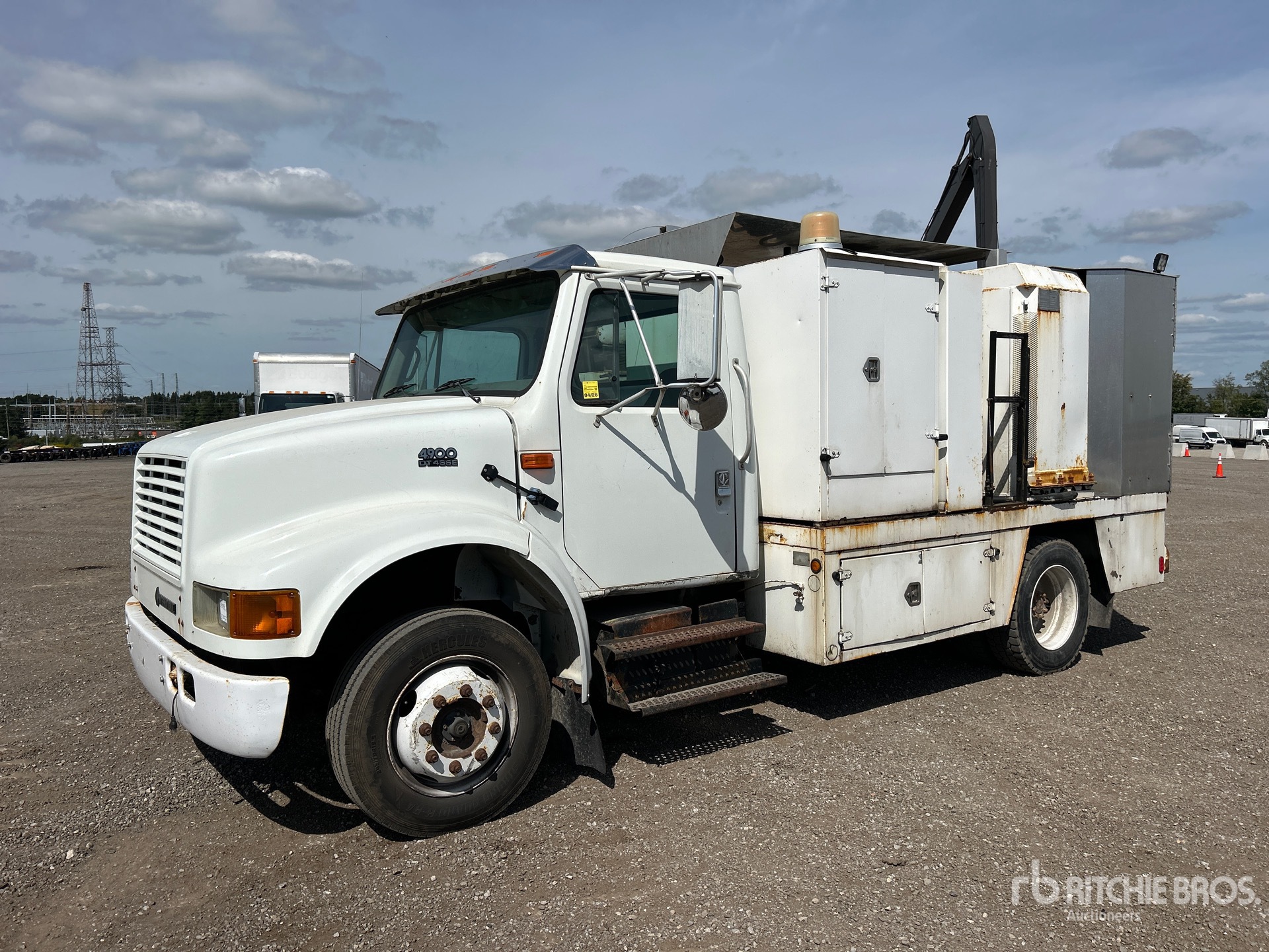 Photo of 1999 International 4700