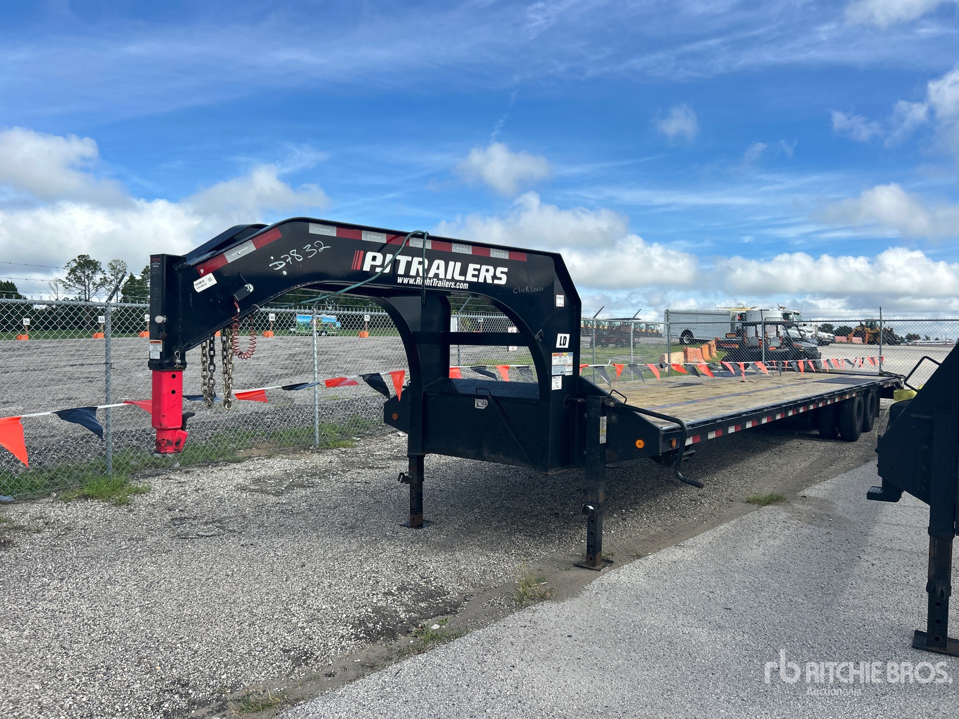 2025 Pj Trailers LD401