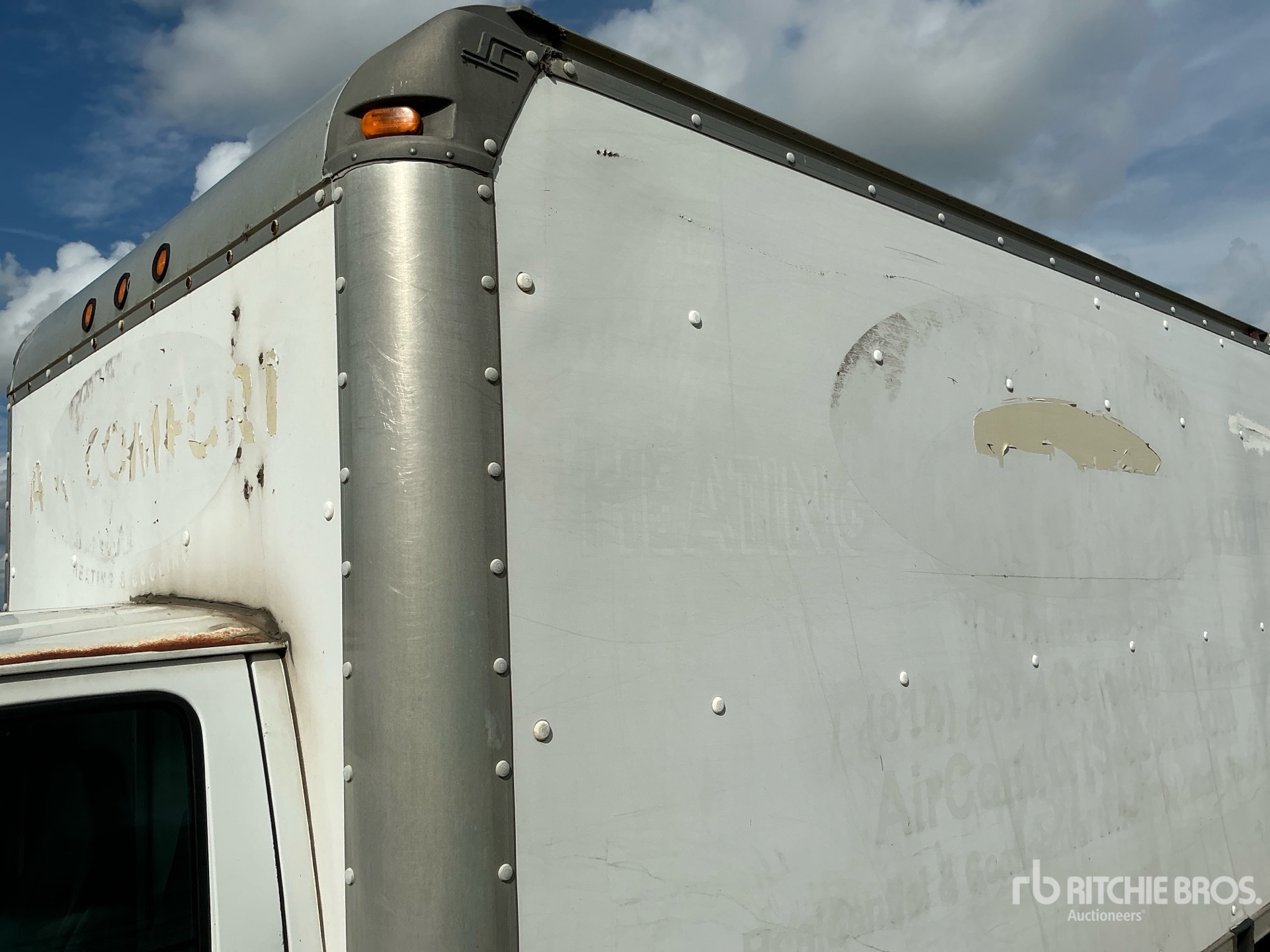 2002 Ford E350